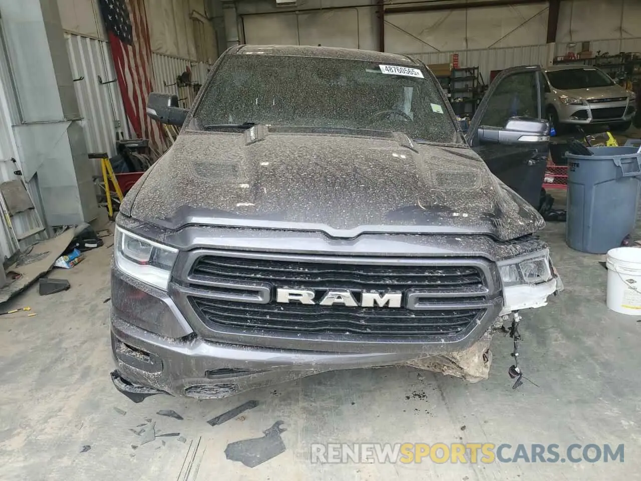 5 Photograph of a damaged car 1C6SRFJT9LN341857 RAM 1500 2020