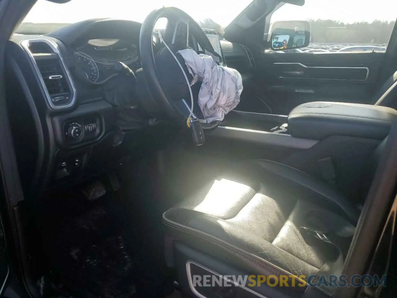 7 Photograph of a damaged car 1C6SRFJTXLN157284 RAM 1500 2020