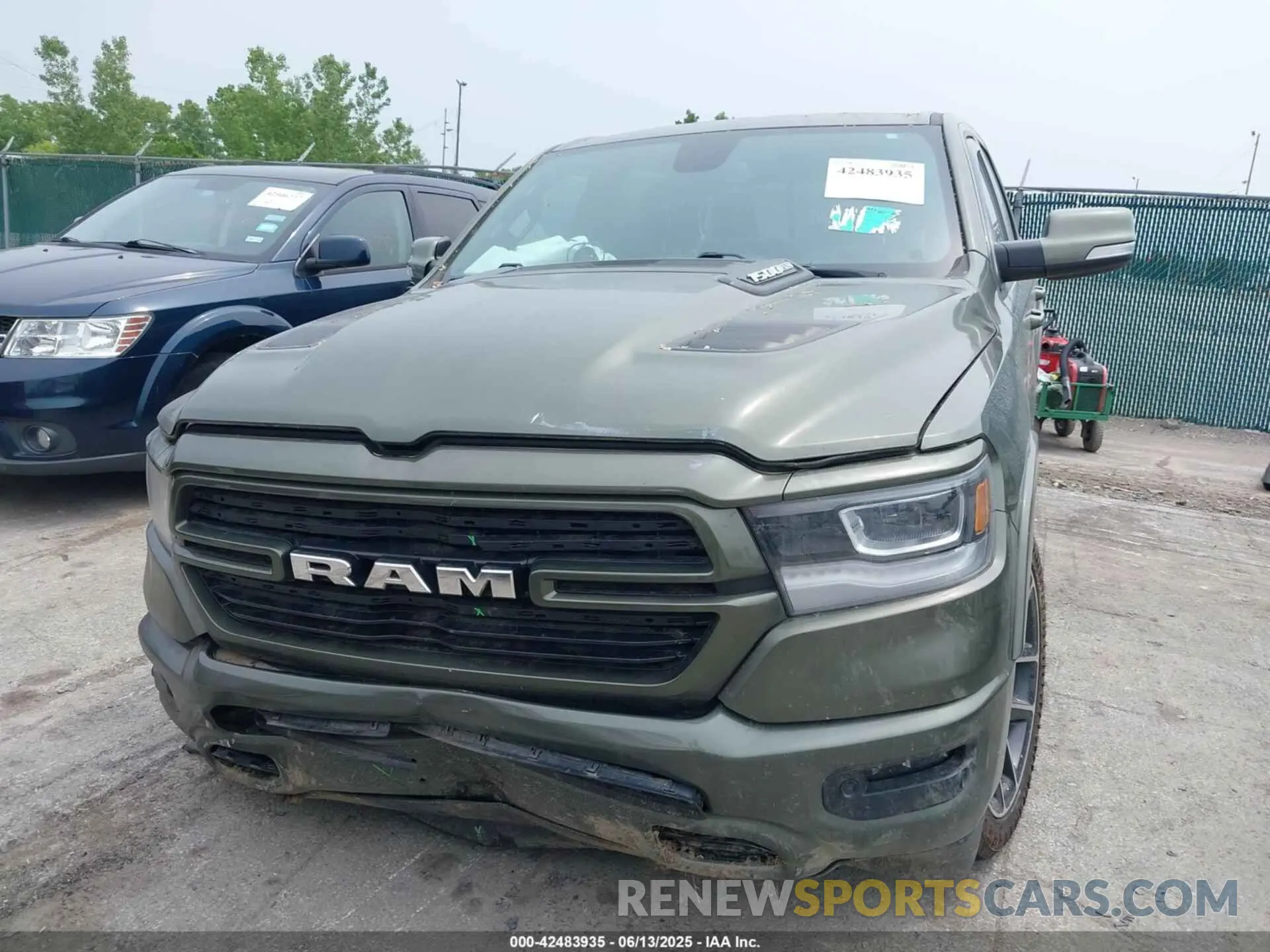12 Photograph of a damaged car 1C6SRFJTXLN181021 RAM 1500 2020
