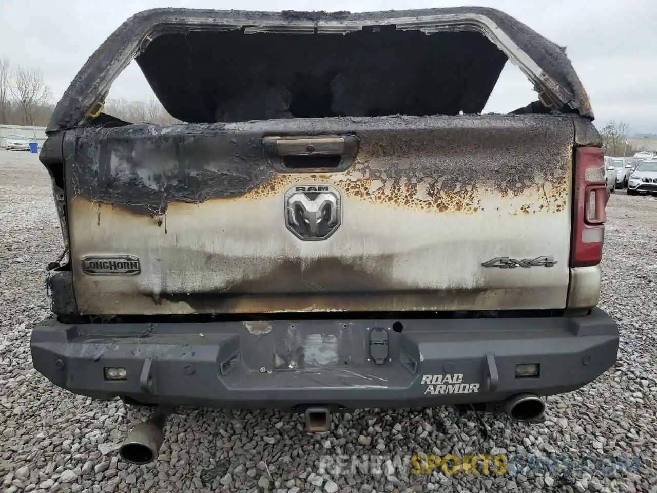 6 Photograph of a damaged car 1C6SRFKM2LN201396 RAM 1500 2020