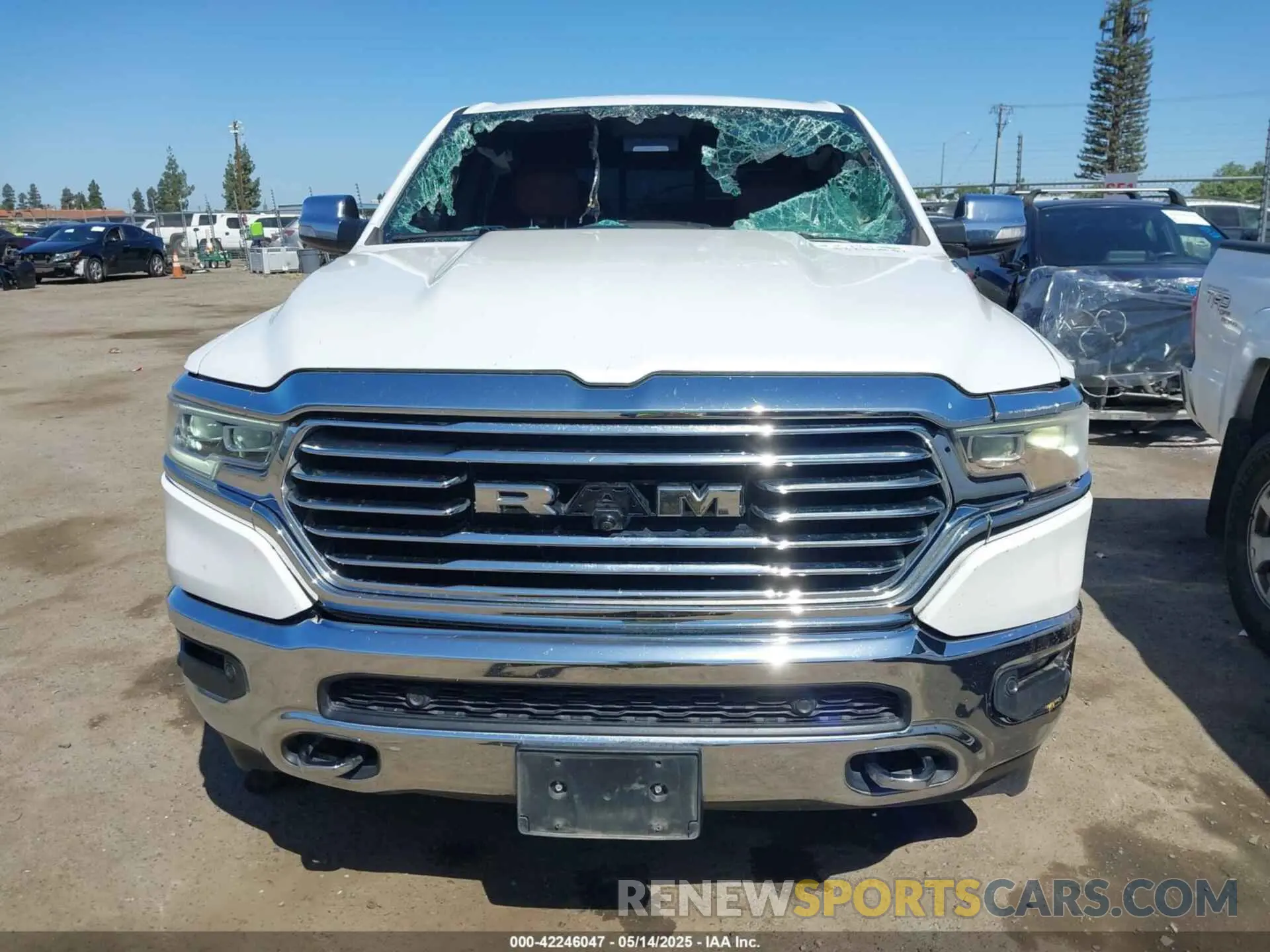 12 Photograph of a damaged car 1C6SRFKM9LN229373 RAM 1500 2020