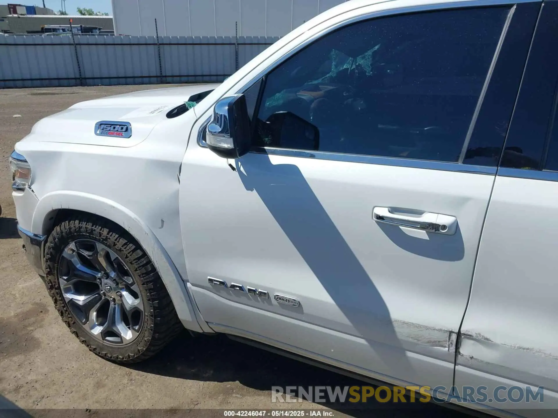 17 Photograph of a damaged car 1C6SRFKM9LN229373 RAM 1500 2020