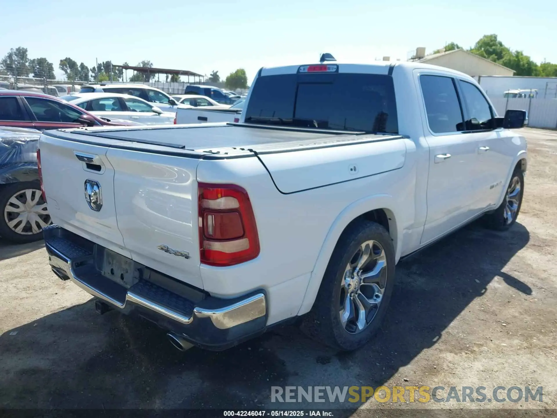 4 Photograph of a damaged car 1C6SRFKM9LN229373 RAM 1500 2020