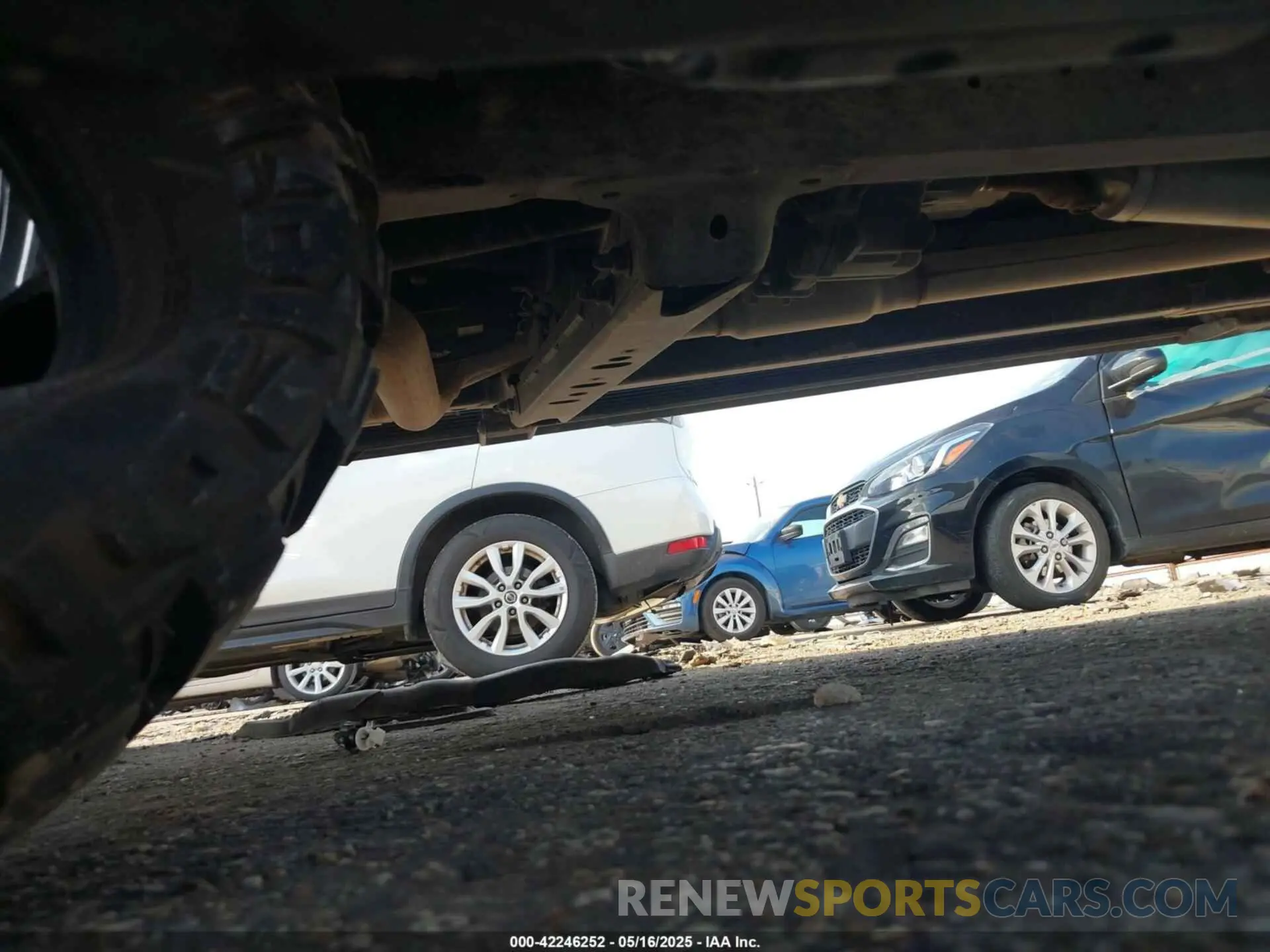 2 Photograph of a damaged car 1C6SRFKT0LN127449 RAM 1500 2020