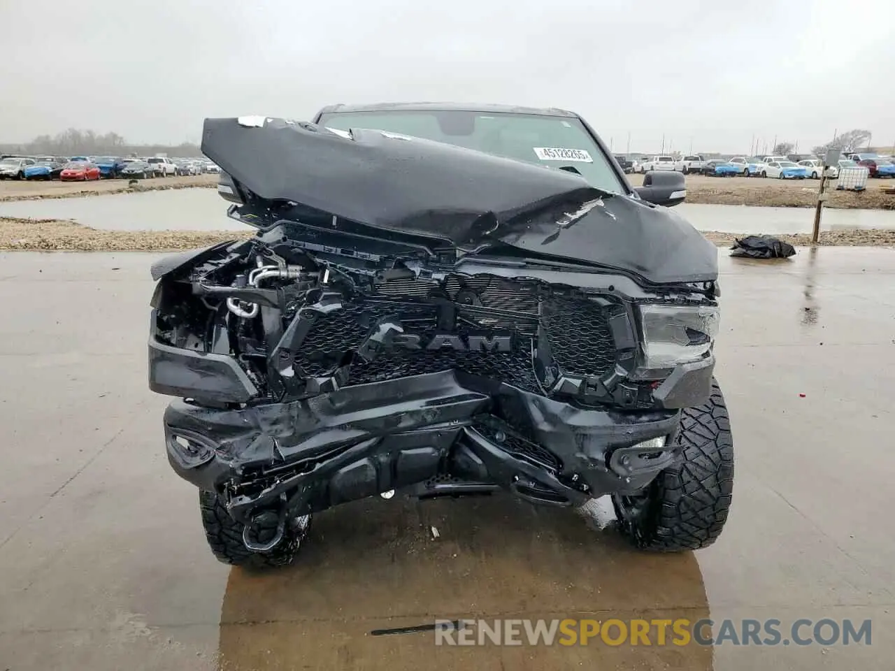 5 Photograph of a damaged car 1C6SRFLT1LN168719 RAM 1500 2020