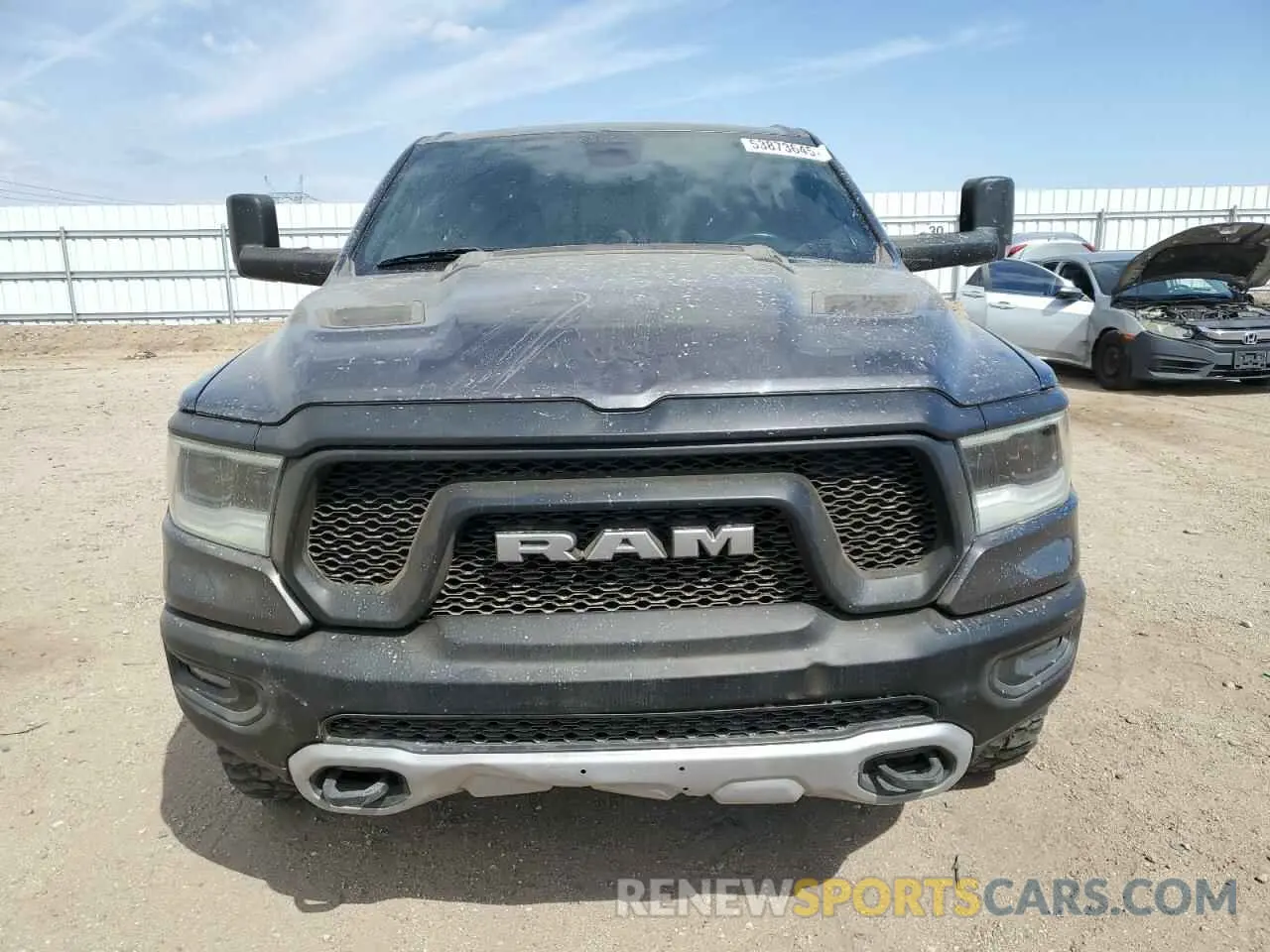 5 Photograph of a damaged car 1C6SRFLT1LN214727 RAM 1500 2020
