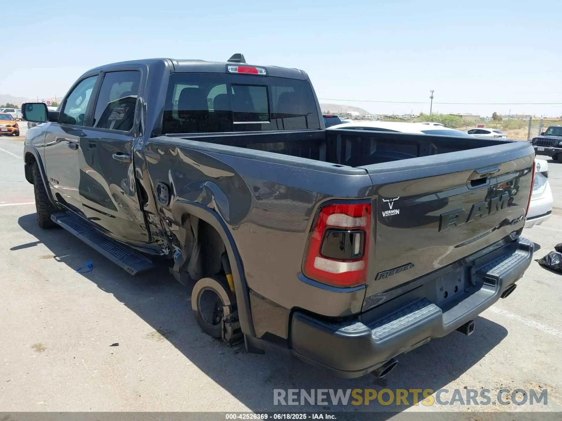 3 Photograph of a damaged car 1C6SRFLT1LN398728 RAM 1500 2020