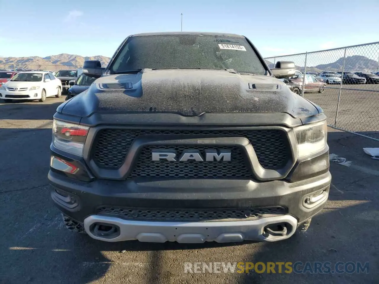 5 Photograph of a damaged car 1C6SRFLT2LN233562 RAM 1500 2020