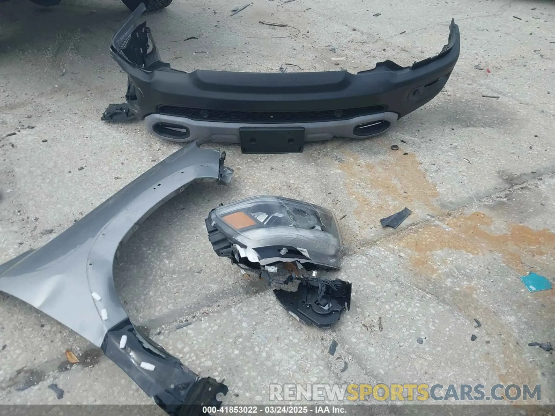 12 Photograph of a damaged car 1C6SRFLT3LN142719 RAM 1500 2020