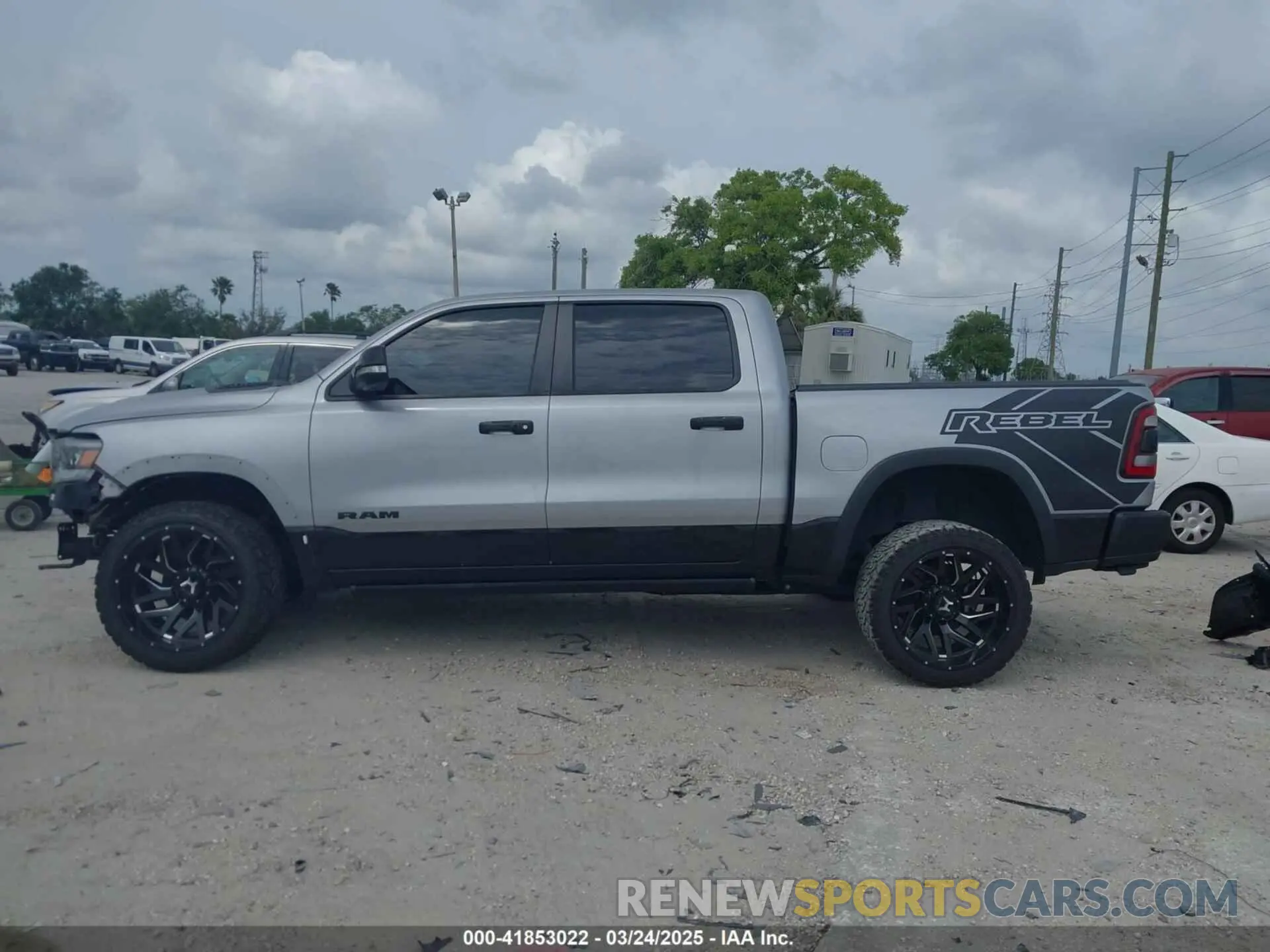 15 Photograph of a damaged car 1C6SRFLT3LN142719 RAM 1500 2020