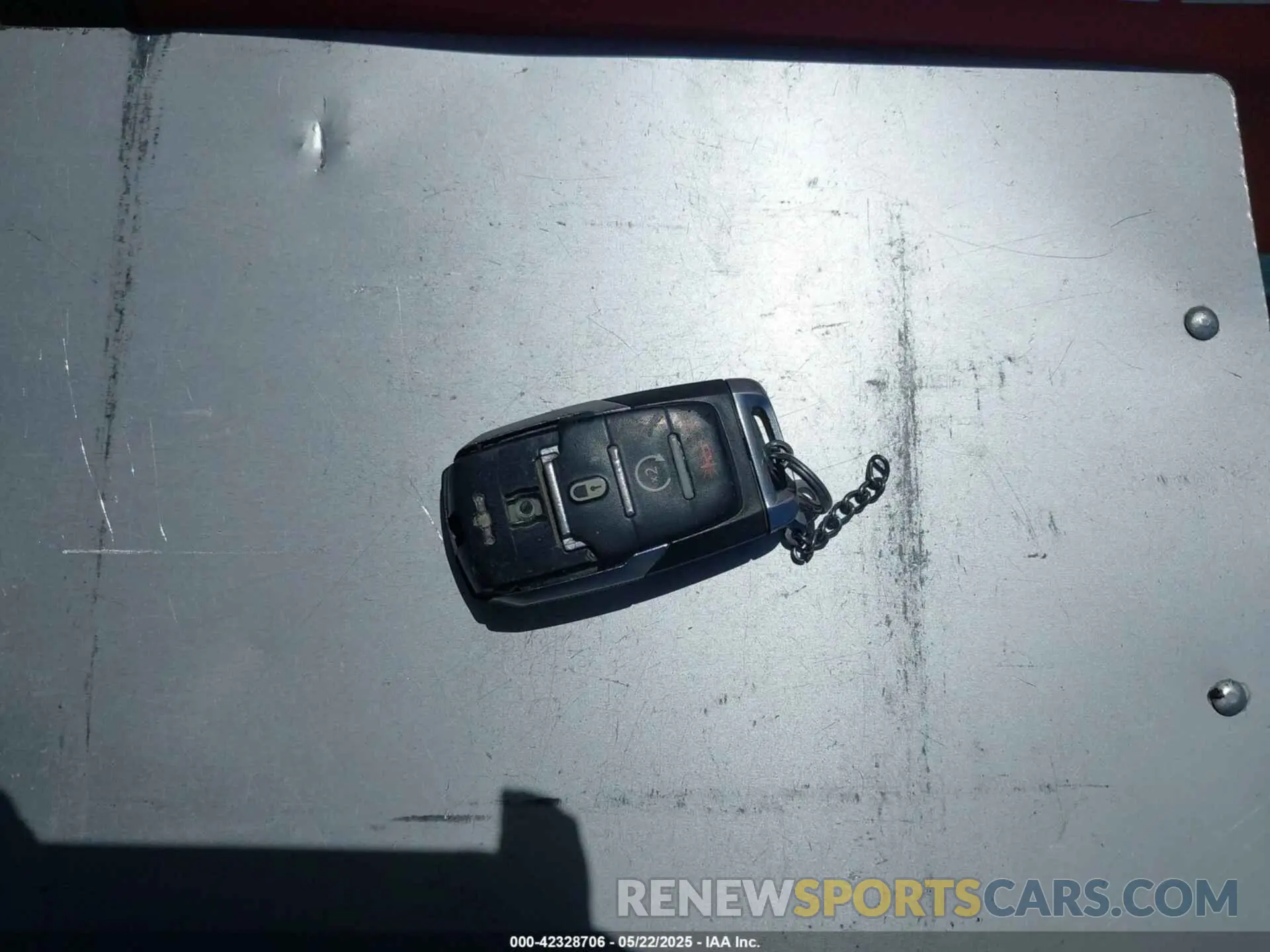 11 Photograph of a damaged car 1C6SRFLT4LN216035 RAM 1500 2020