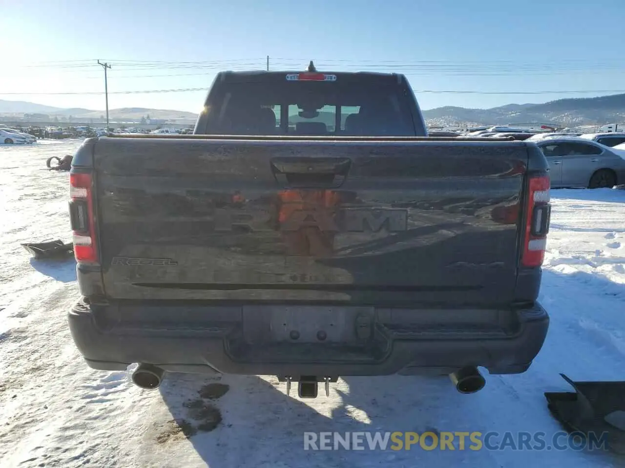 6 Photograph of a damaged car 1C6SRFLT6LN116499 RAM 1500 2020