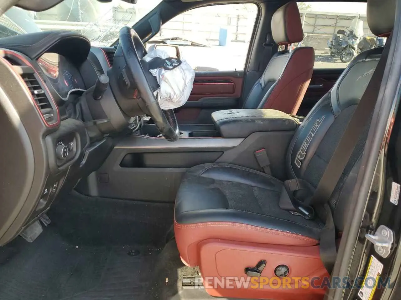 7 Photograph of a damaged car 1C6SRFLT6LN141838 RAM 1500 2020