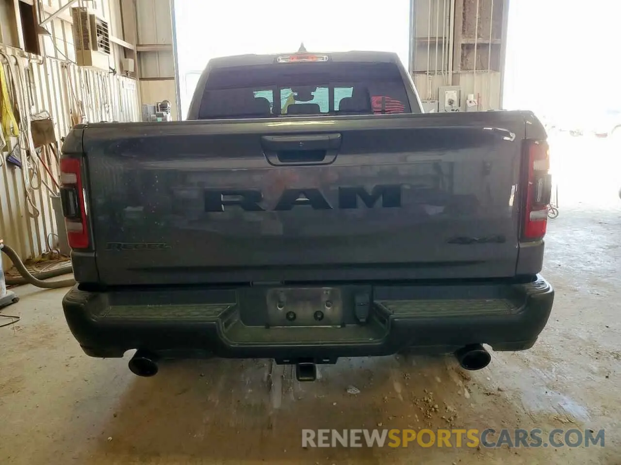 6 Photograph of a damaged car 1C6SRFLT6LN187542 RAM 1500 2020