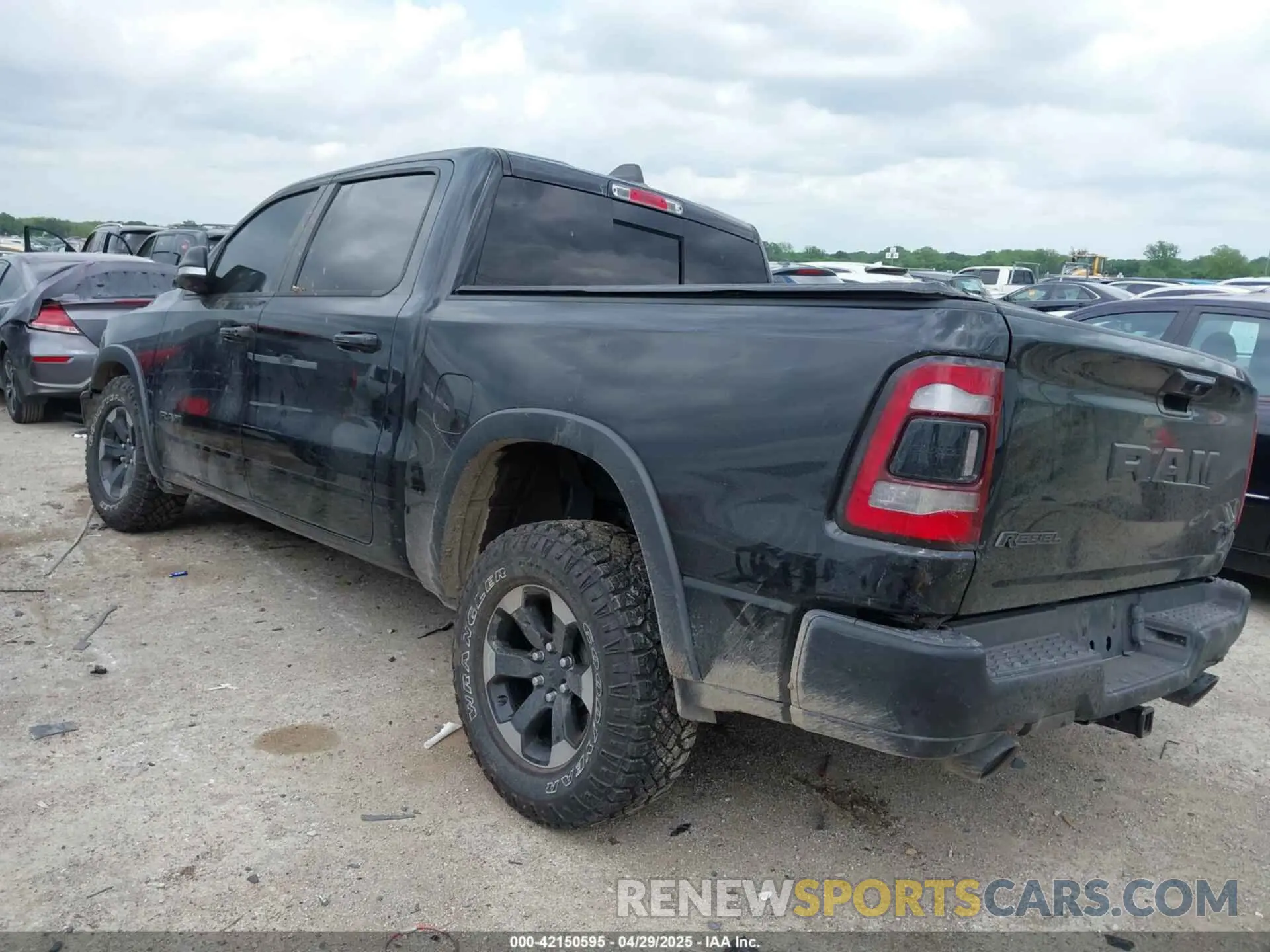 3 Photograph of a damaged car 1C6SRFLT6LN211127 RAM 1500 2020