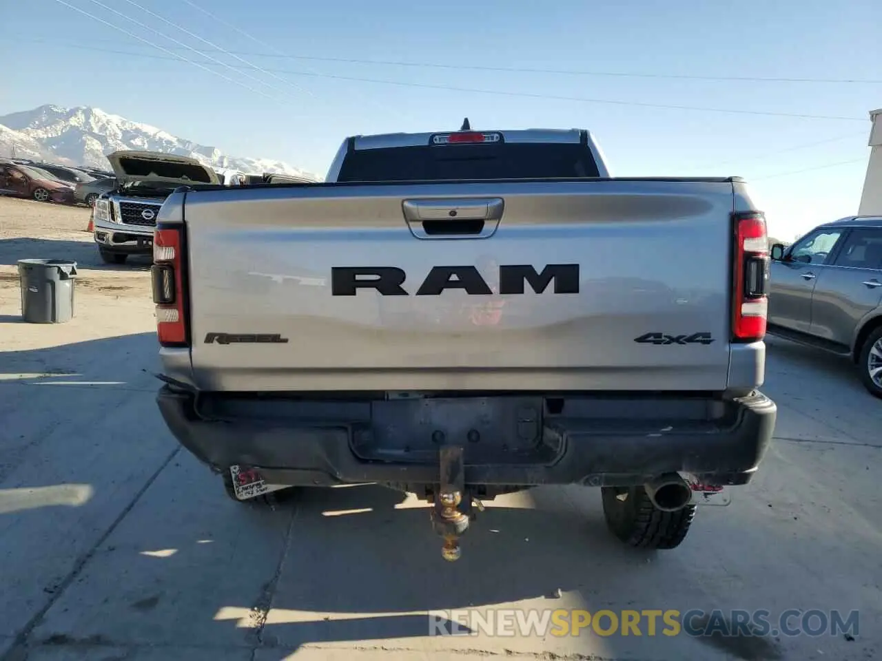 6 Photograph of a damaged car 1C6SRFLT6LN269304 RAM 1500 2020