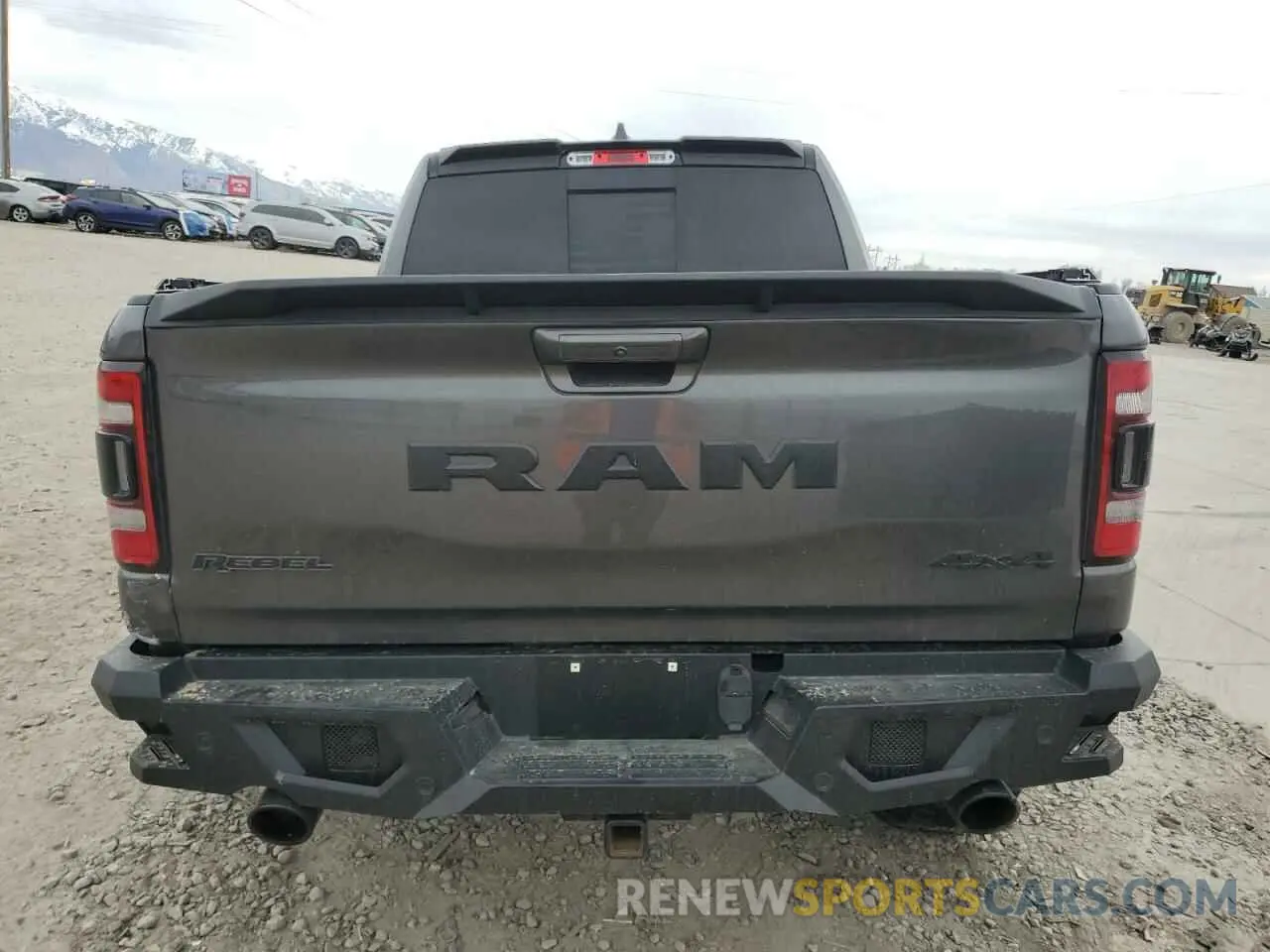 6 Photograph of a damaged car 1C6SRFLT9LN359692 RAM 1500 2020