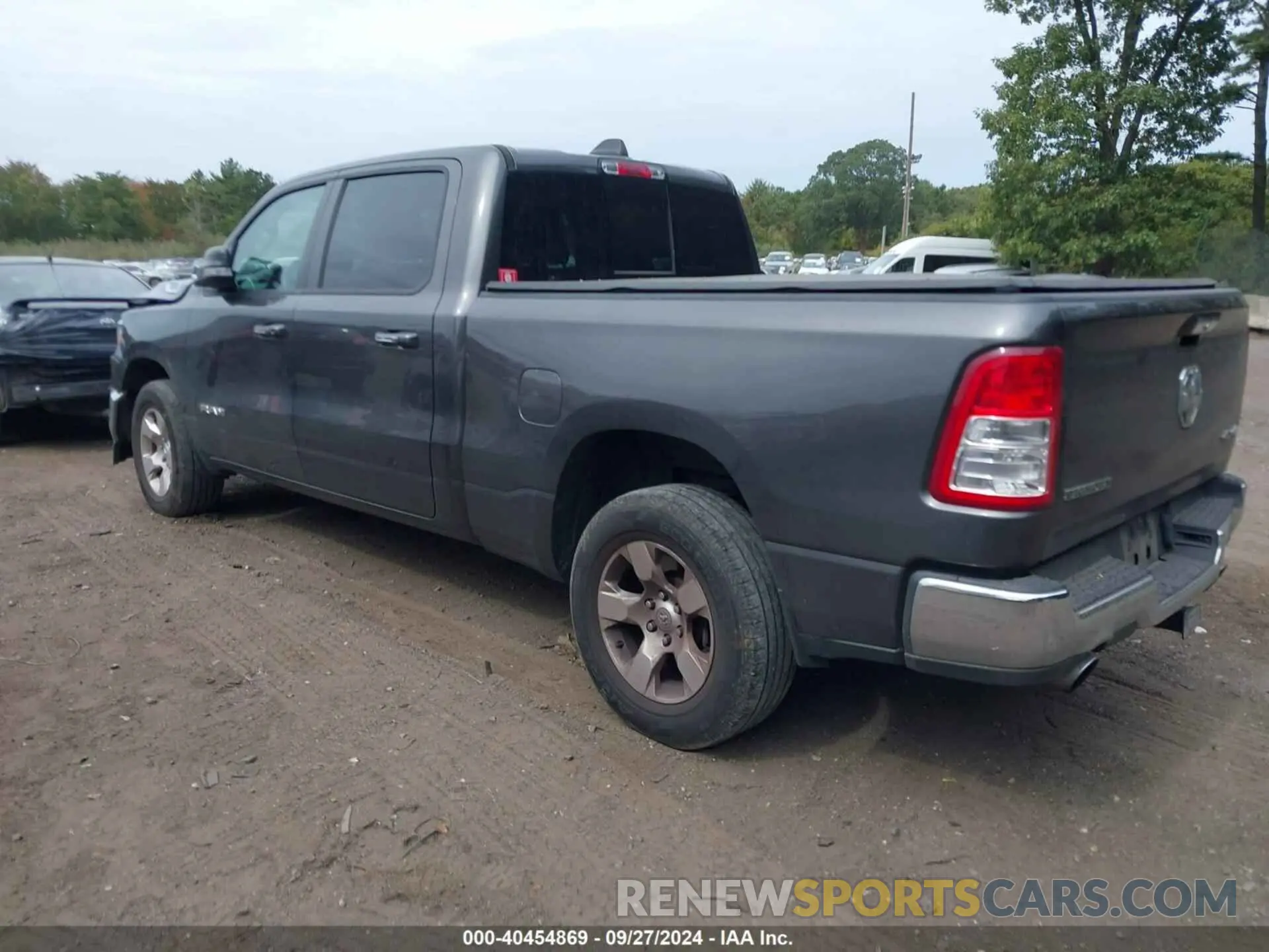 14 Photograph of a damaged car 1C6SRFMT3LN143125 RAM 1500 2020