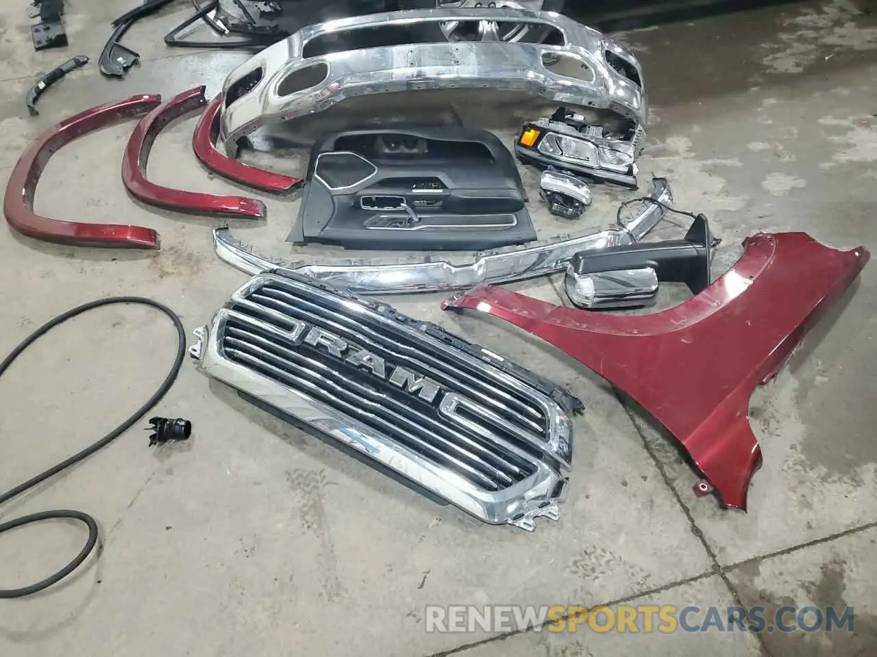 13 Photograph of a damaged car 1C6SRFRT9LN306711 RAM 1500 2020