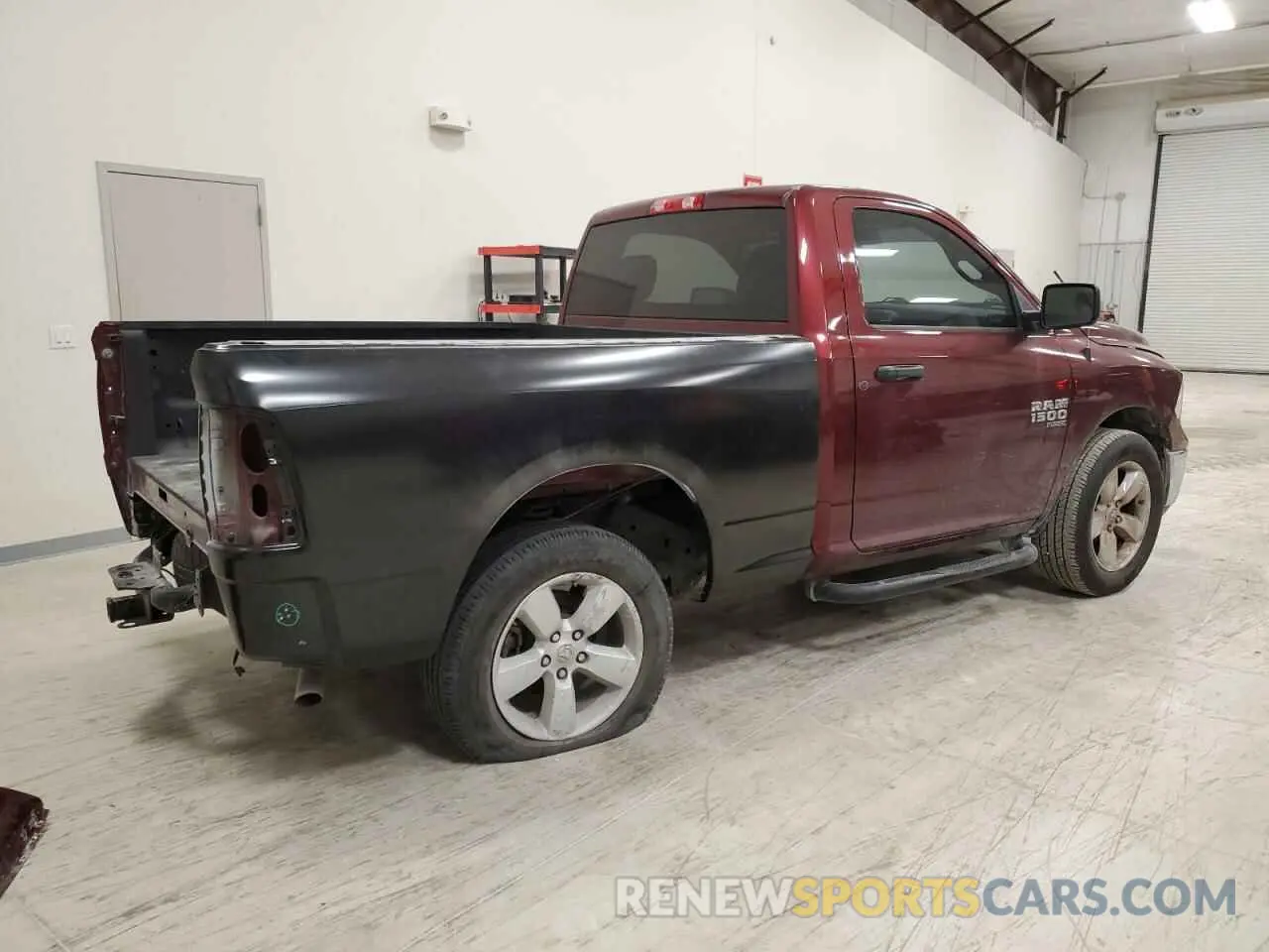 3 Photograph of a damaged car 3C6JR6AG6LG158083 RAM 1500 2020