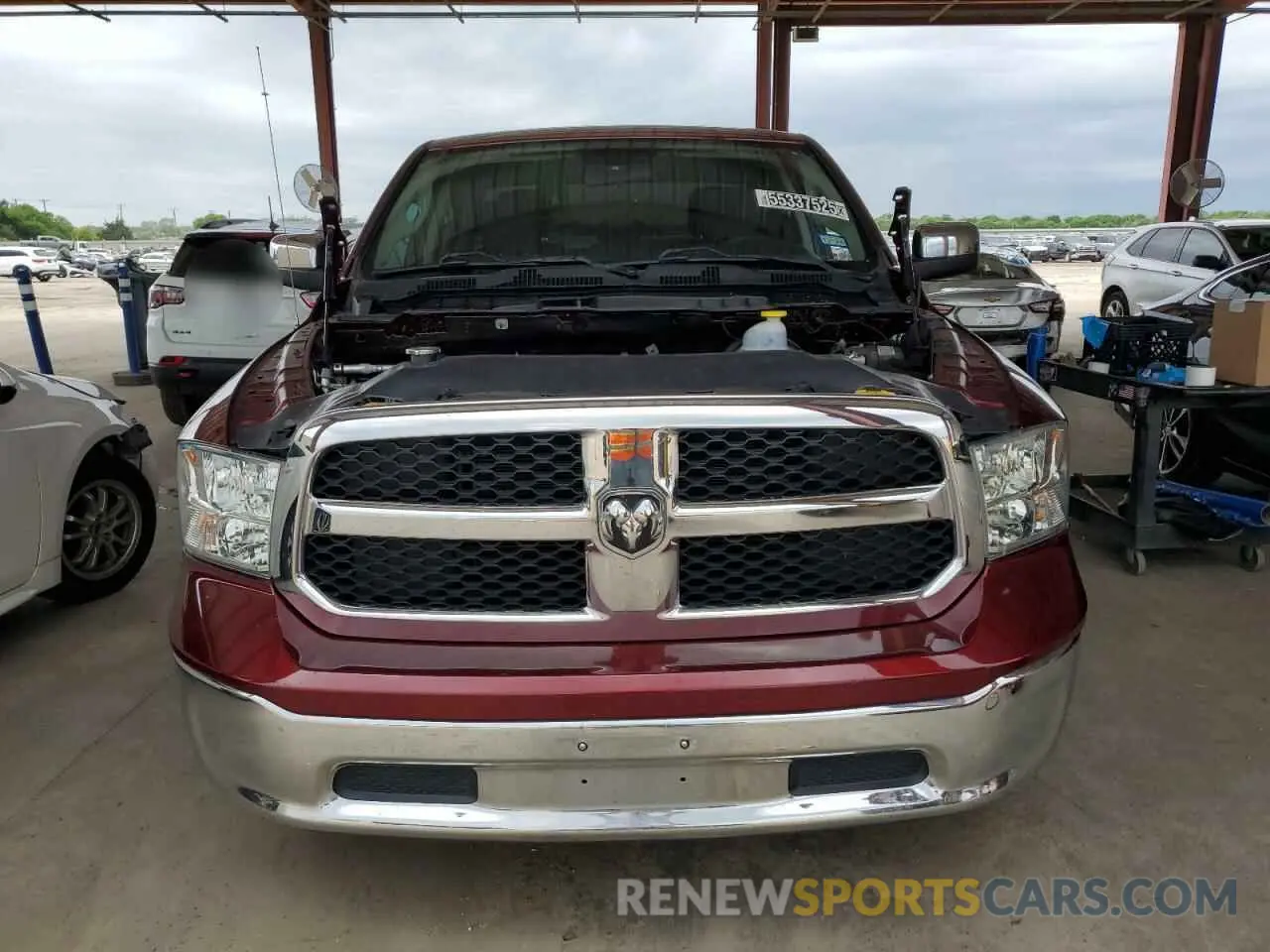 5 Photograph of a damaged car 1C6RR6FT1MS521053 RAM 1500 2021