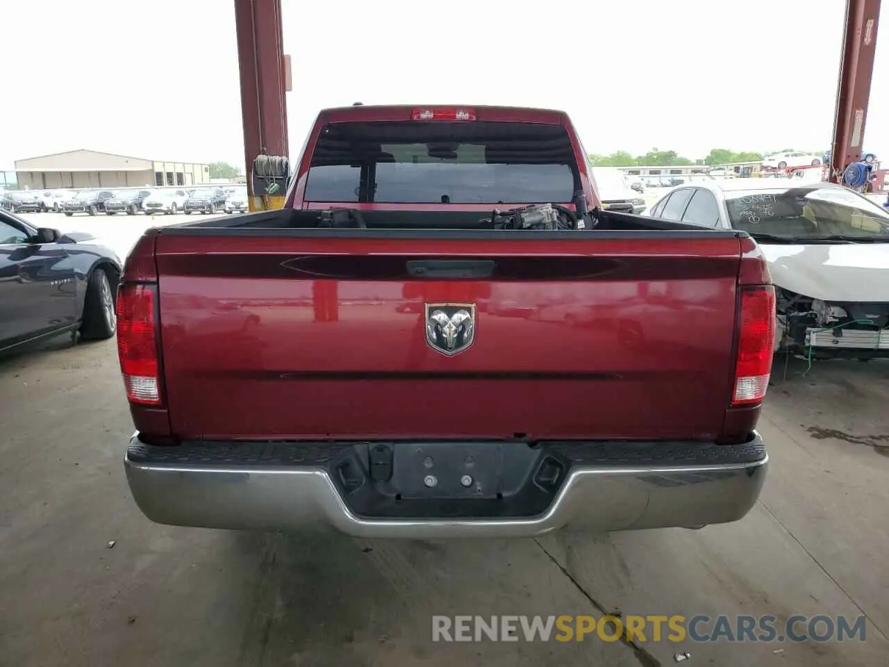 6 Photograph of a damaged car 1C6RR6FT1MS521053 RAM 1500 2021
