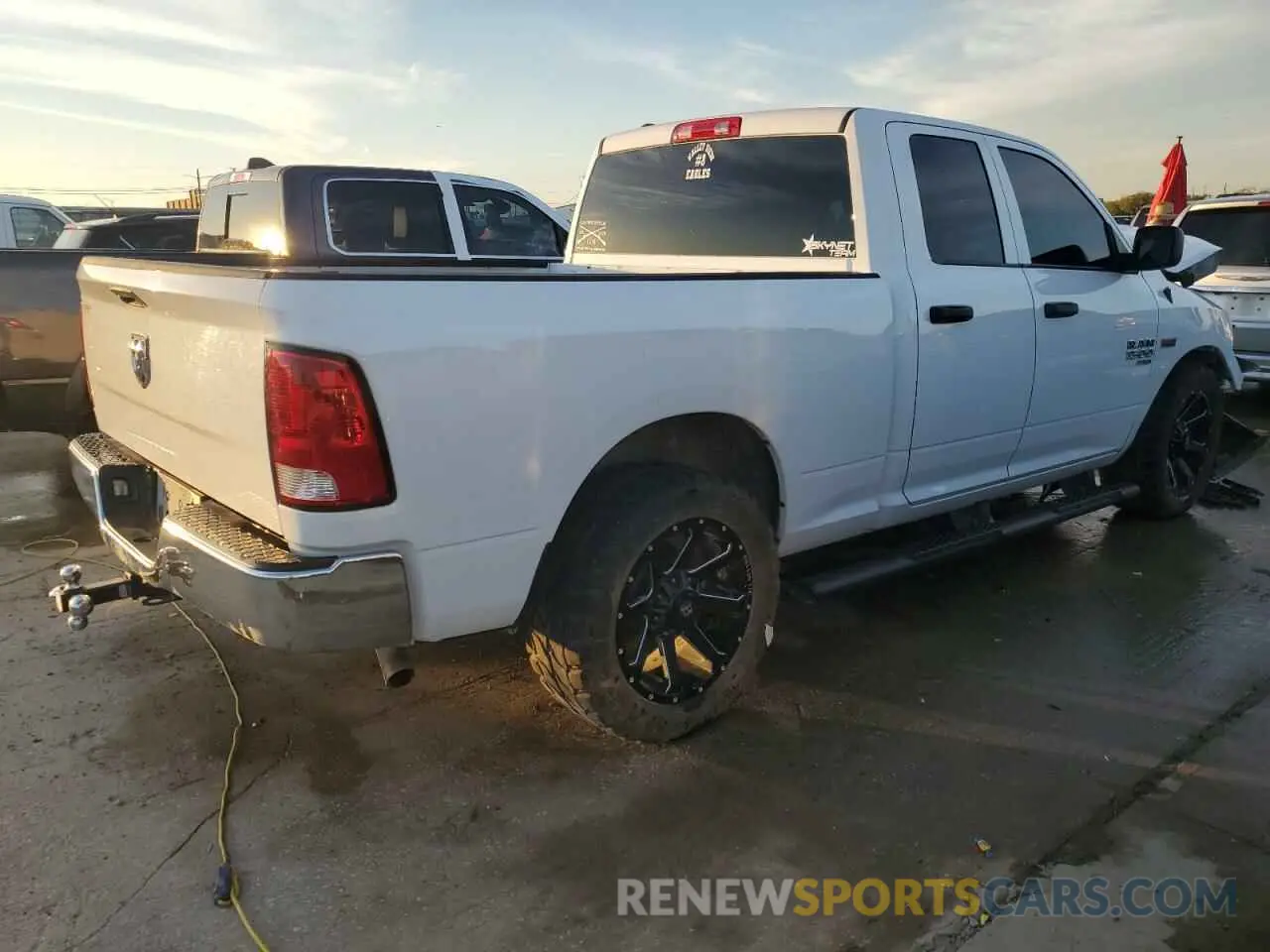 3 Photograph of a damaged car 1C6RR6FT3MS569041 RAM 1500 2021