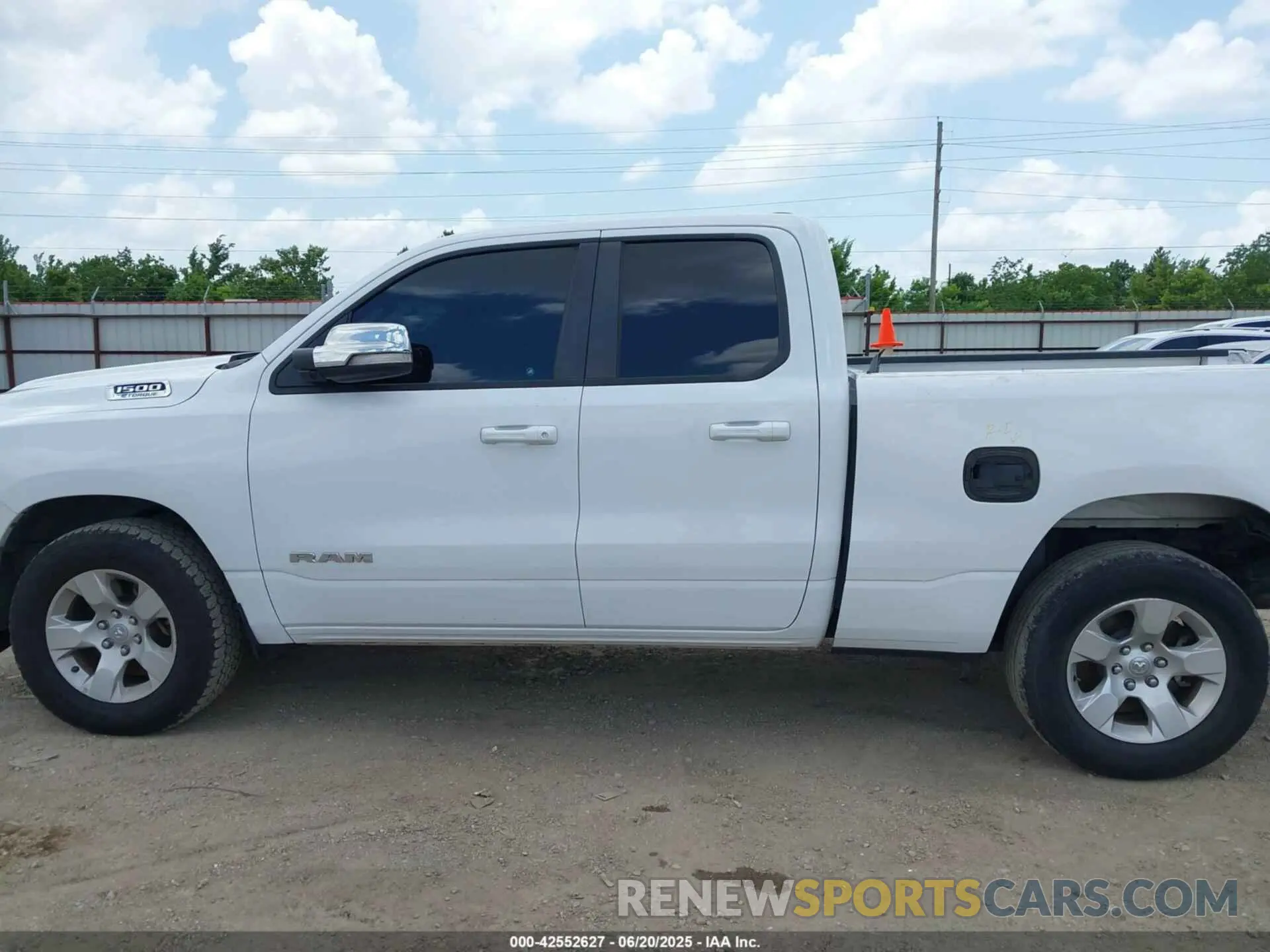 15 Photograph of a damaged car 1C6RREBG0MN752690 RAM 1500 2021