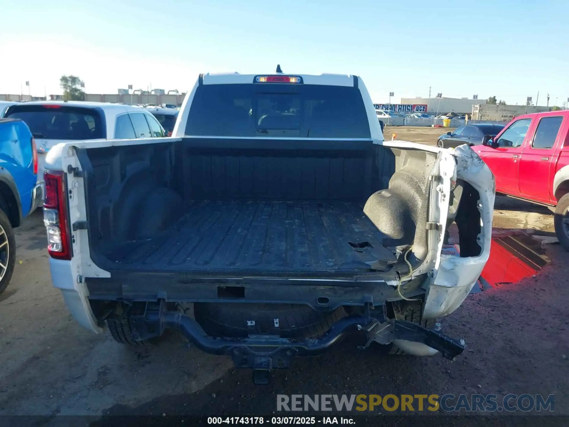 17 Photograph of a damaged car 1C6RREBG3MN712541 RAM 1500 2021