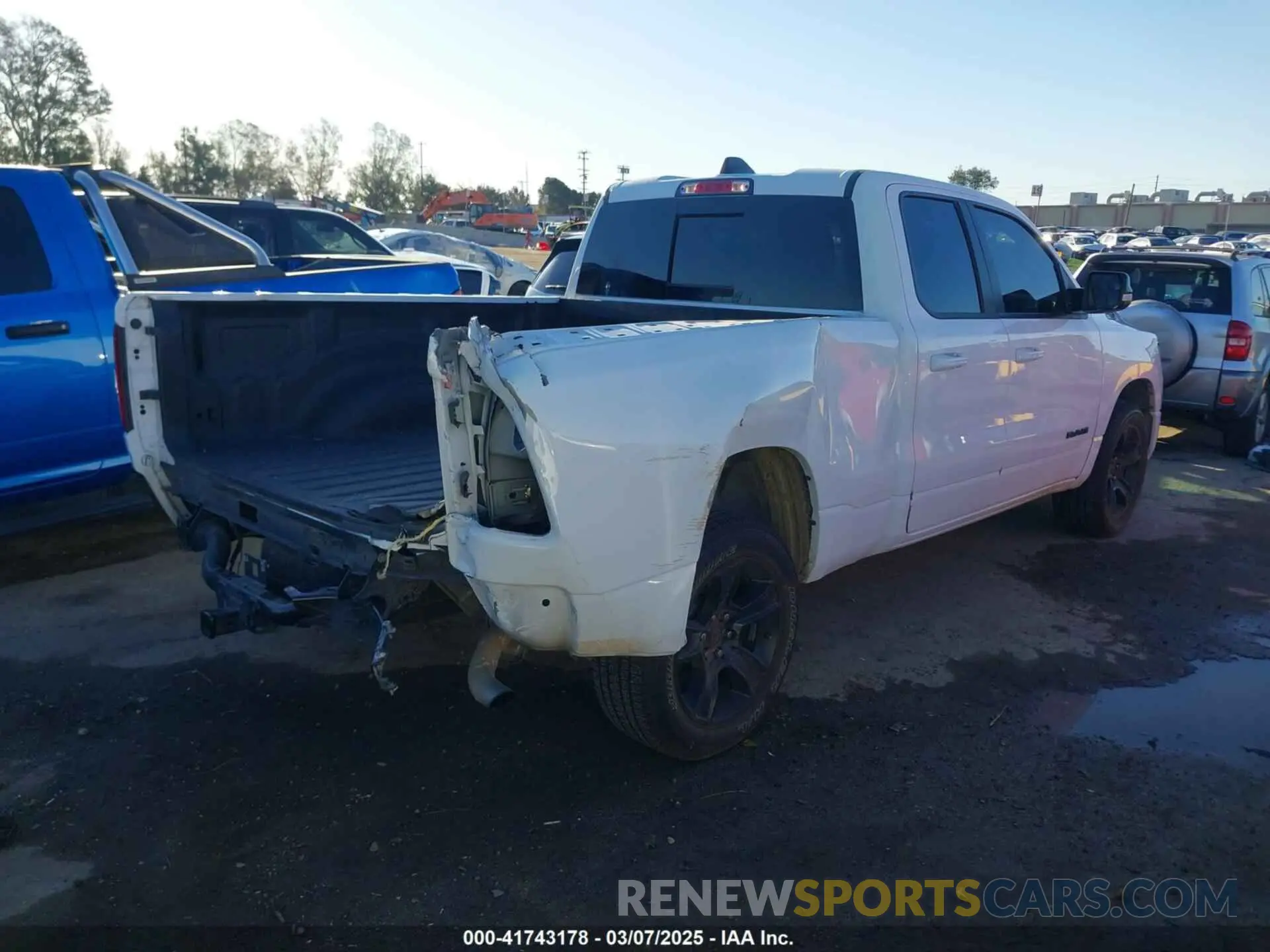 4 Photograph of a damaged car 1C6RREBG3MN712541 RAM 1500 2021