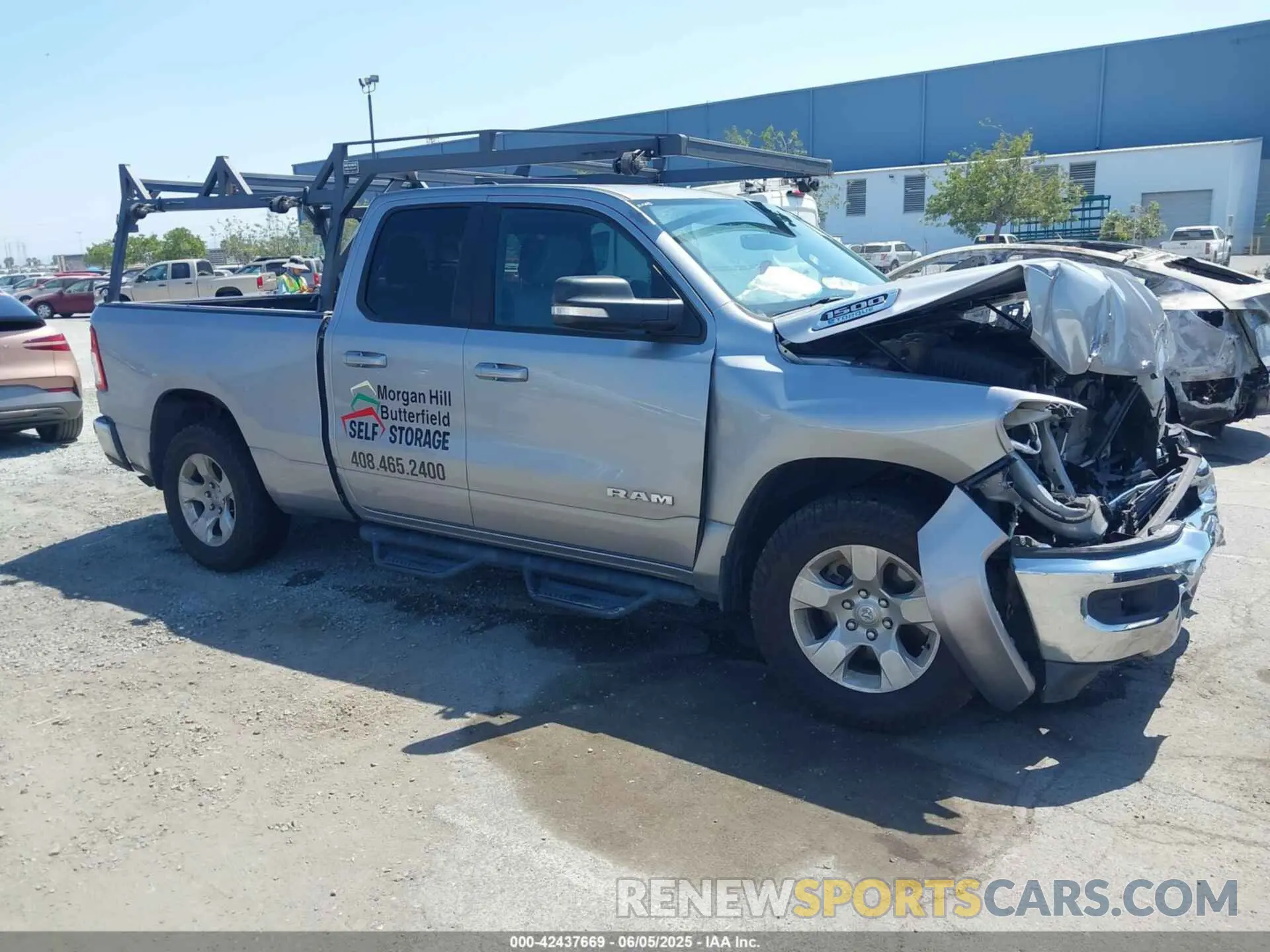 1 Photograph of a damaged car 1C6RREBG9MN681473 RAM 1500 2021