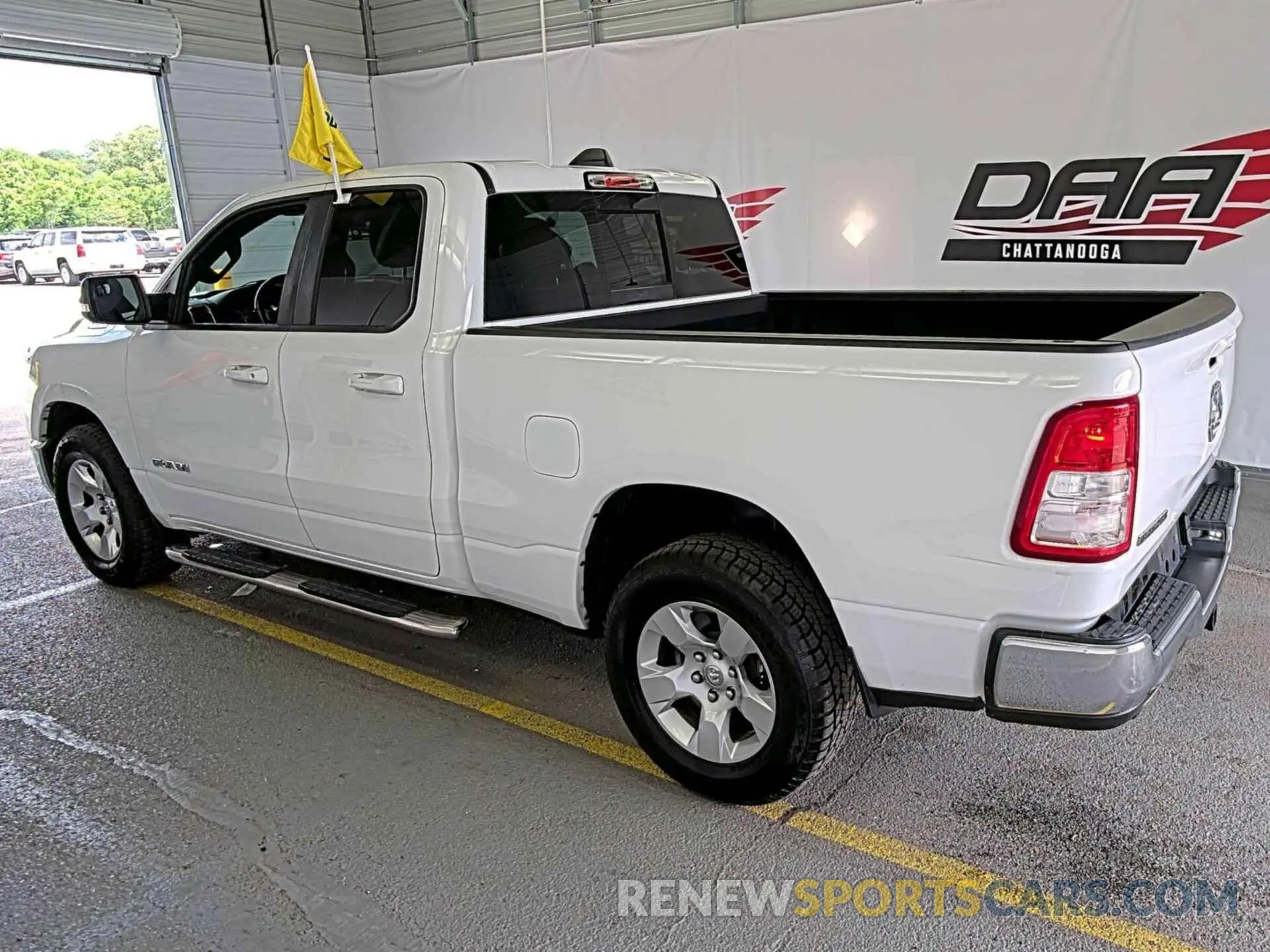 18 Photograph of a damaged car 1C6RREBT0MN533287 RAM 1500 2021