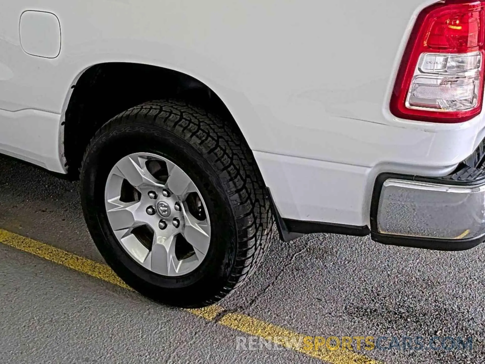 23 Photograph of a damaged car 1C6RREBT0MN533287 RAM 1500 2021