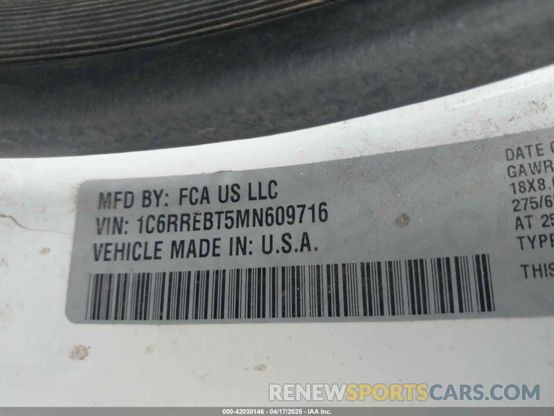9 Photograph of a damaged car 1C6RREBT5MN609716 RAM 1500 2021