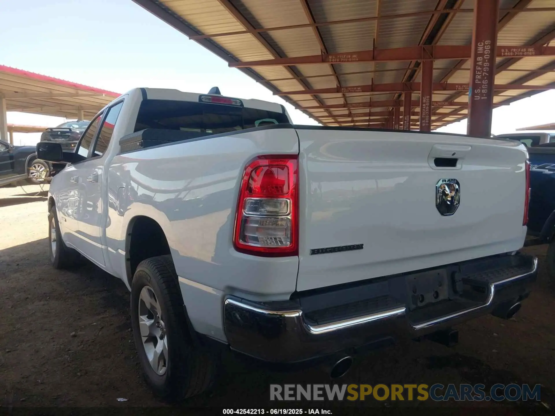 3 Photograph of a damaged car 1C6RREBT6MN530328 RAM 1500 2021