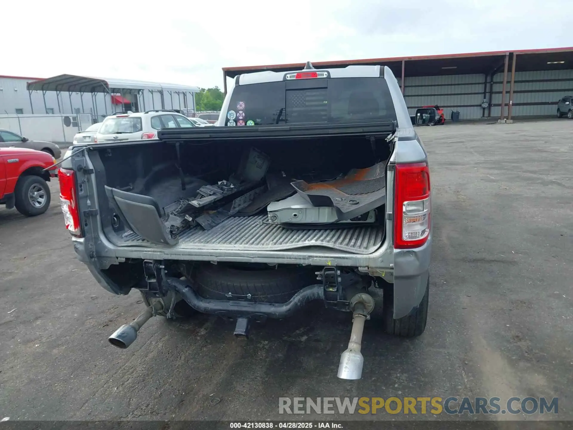 16 Photograph of a damaged car 1C6RREBT7MN801896 RAM 1500 2021