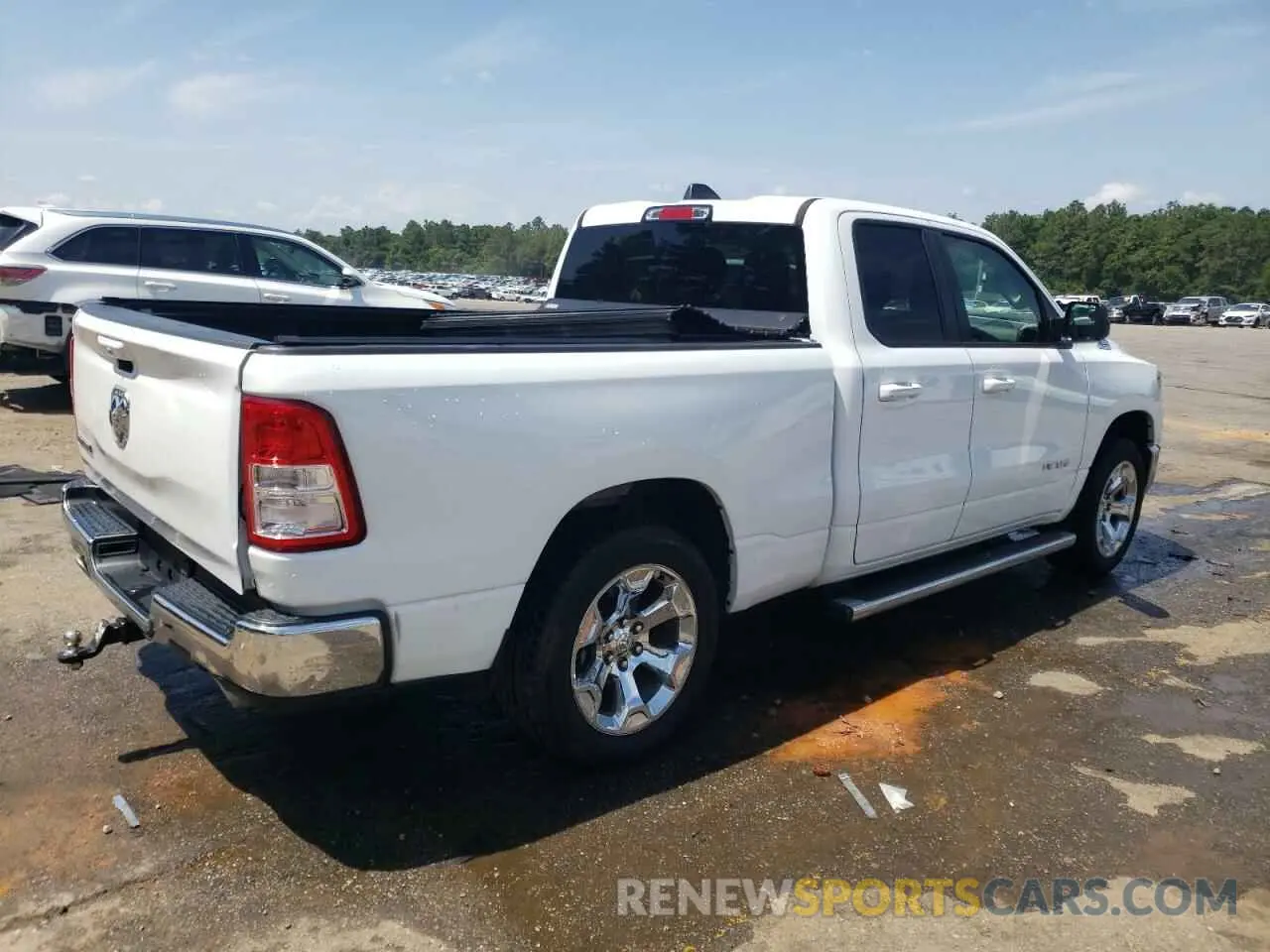 3 Photograph of a damaged car 1C6RREBT7MN819783 RAM 1500 2021