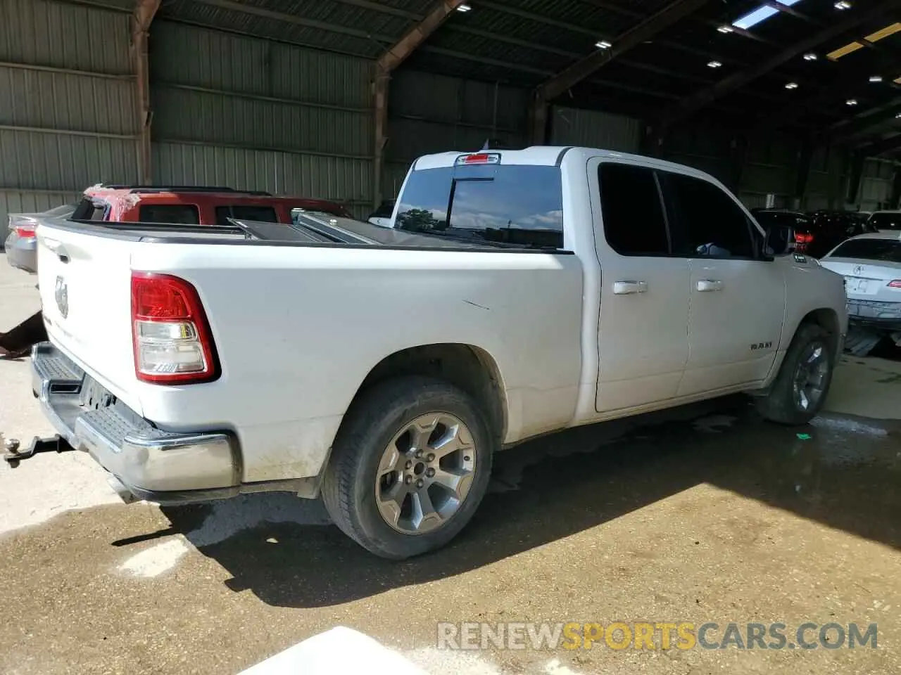 3 Photograph of a damaged car 1C6RREBT8MN625392 RAM 1500 2021