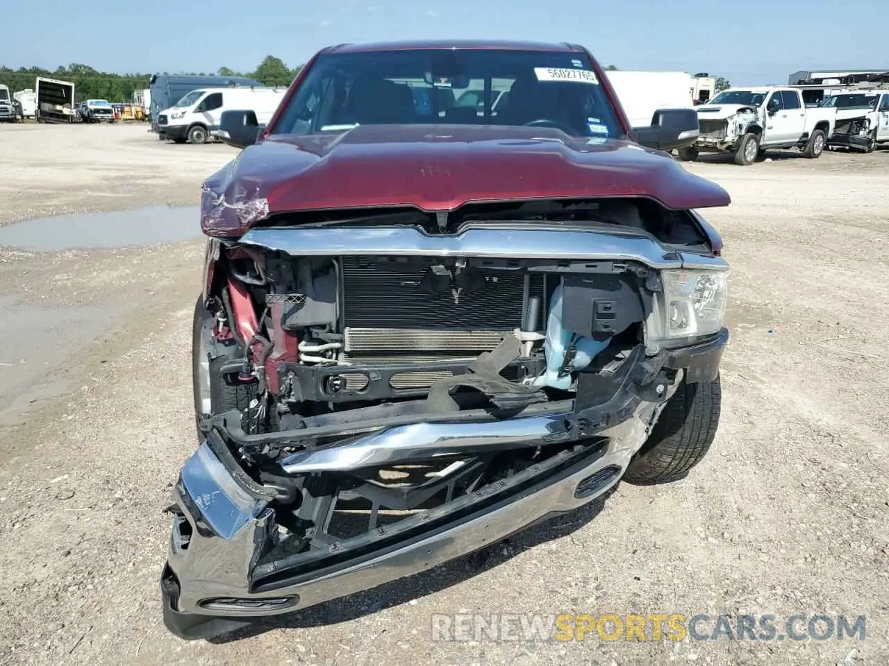 5 Photograph of a damaged car 1C6RREFG1MN593219 RAM 1500 2021