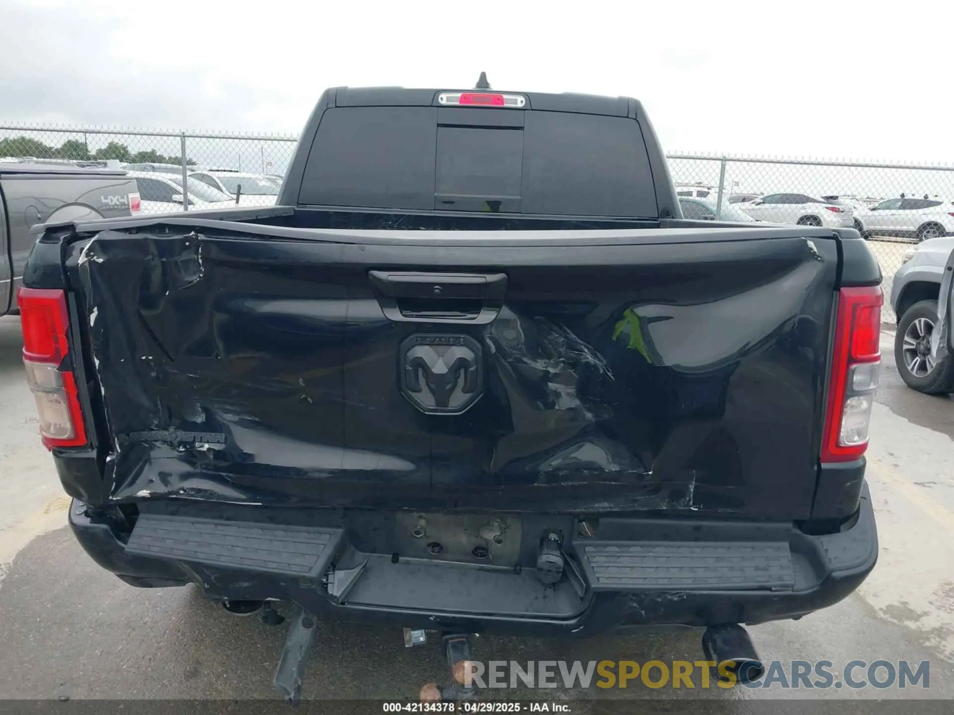 6 Photograph of a damaged car 1C6RREFM3MN835868 RAM 1500 2021