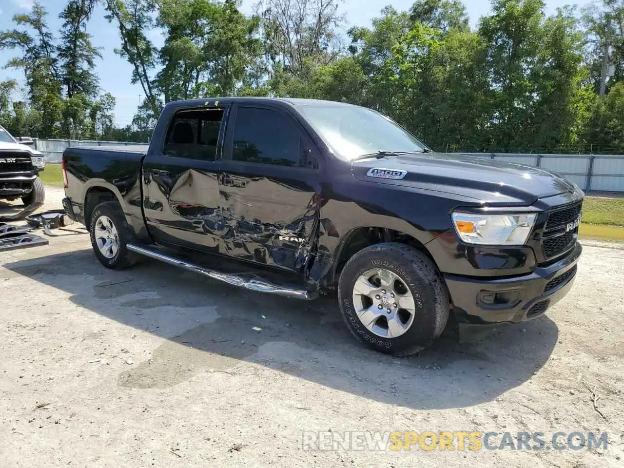 4 Photograph of a damaged car 1C6RREFM6MN814934 RAM 1500 2021