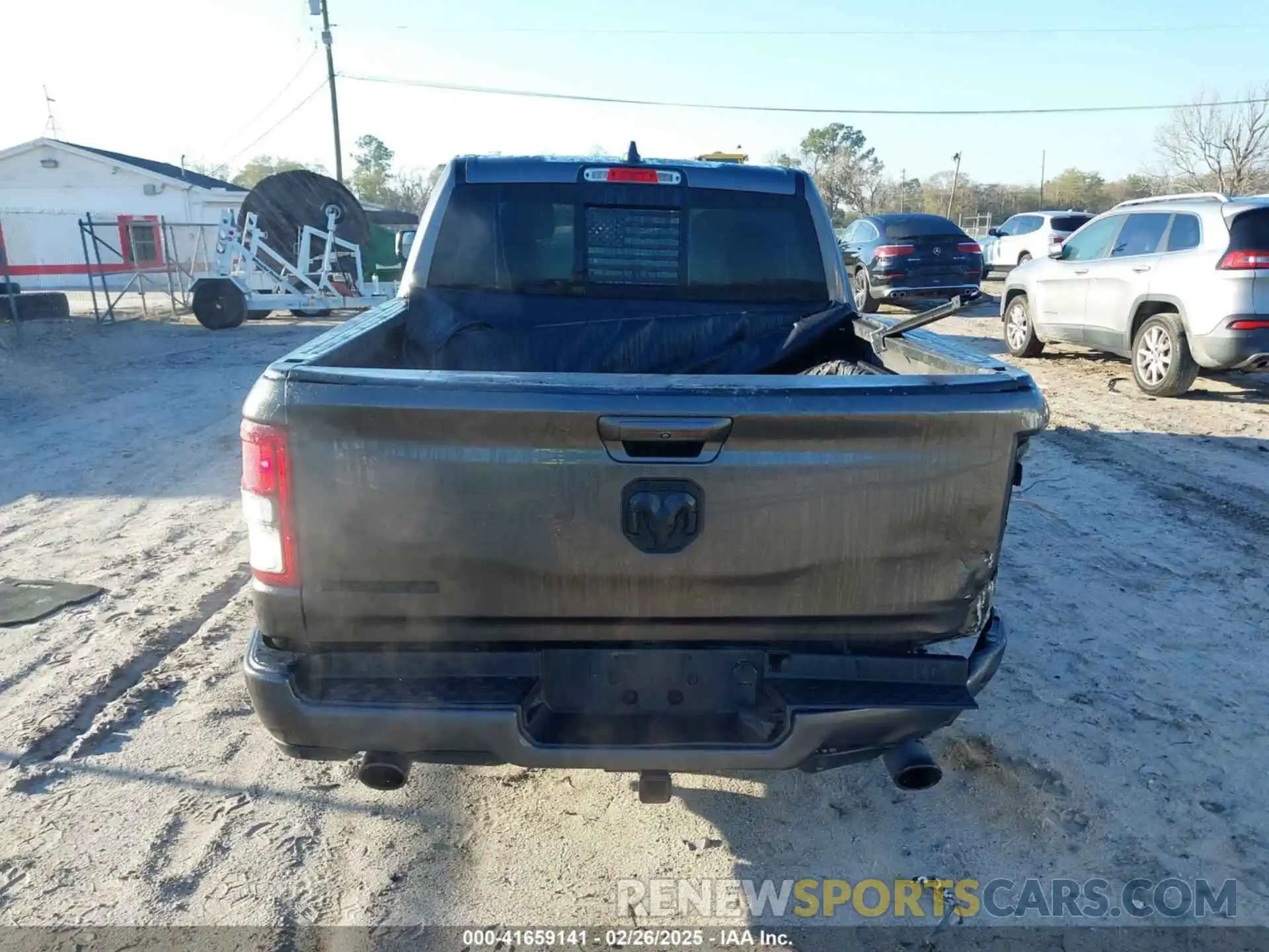 16 Photograph of a damaged car 1C6RREFT0MN629169 RAM 1500 2021