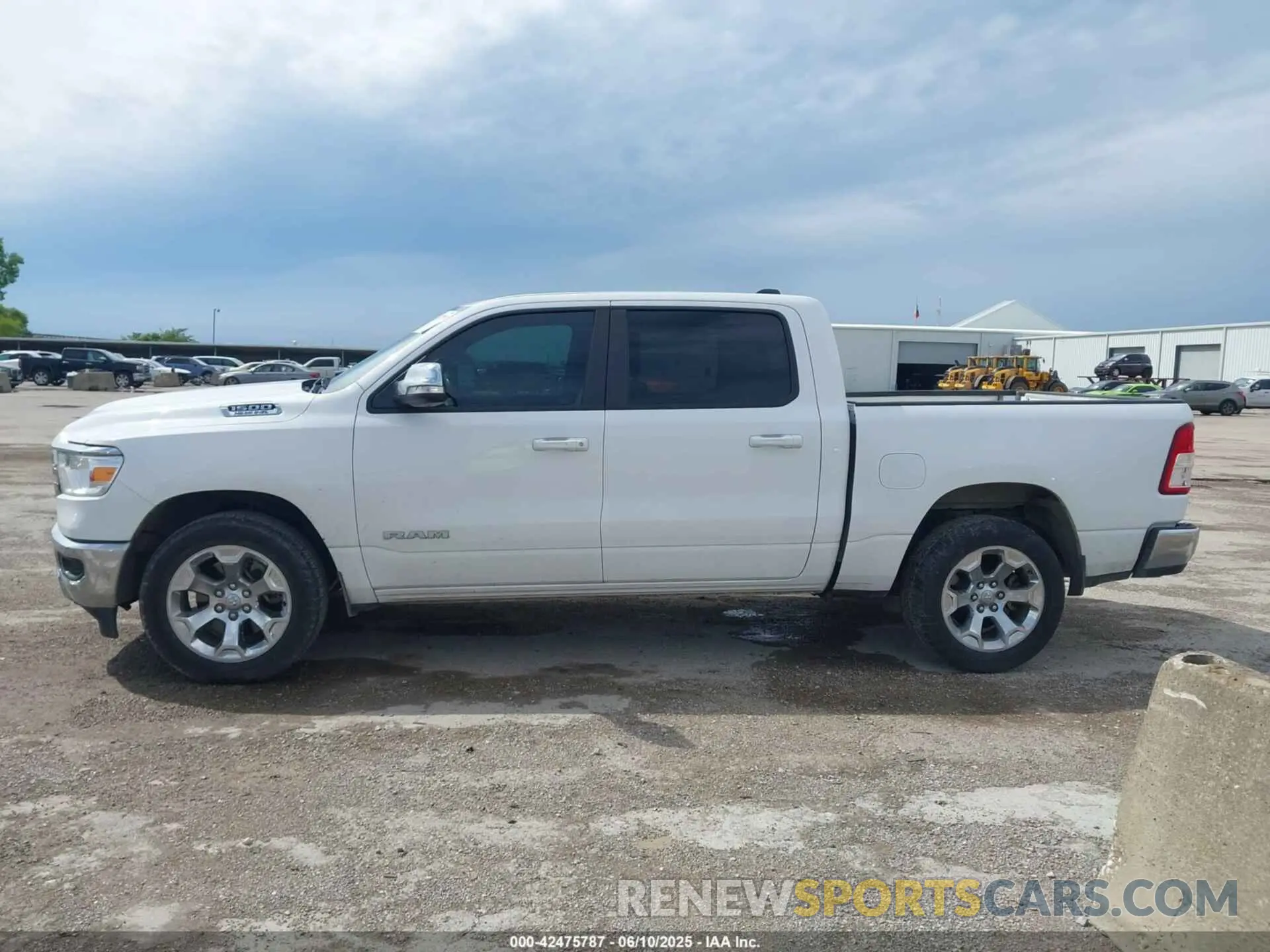14 Photograph of a damaged car 1C6RREFT2MN502648 RAM 1500 2021