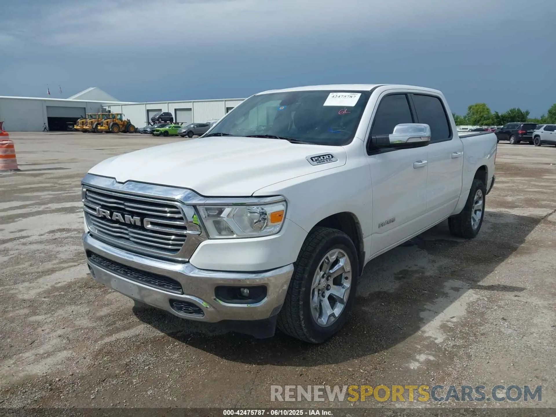 2 Photograph of a damaged car 1C6RREFT2MN502648 RAM 1500 2021