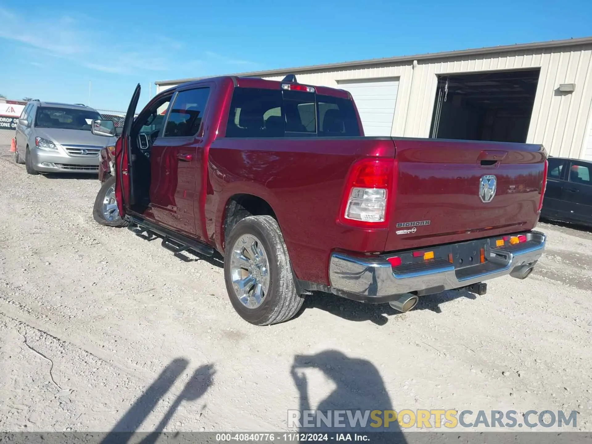 3 Photograph of a damaged car 1C6RREFT2MN609098 RAM 1500 2021