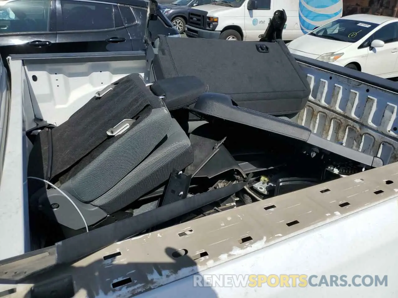 12 Photograph of a damaged car 1C6RREFT2MN747109 RAM 1500 2021
