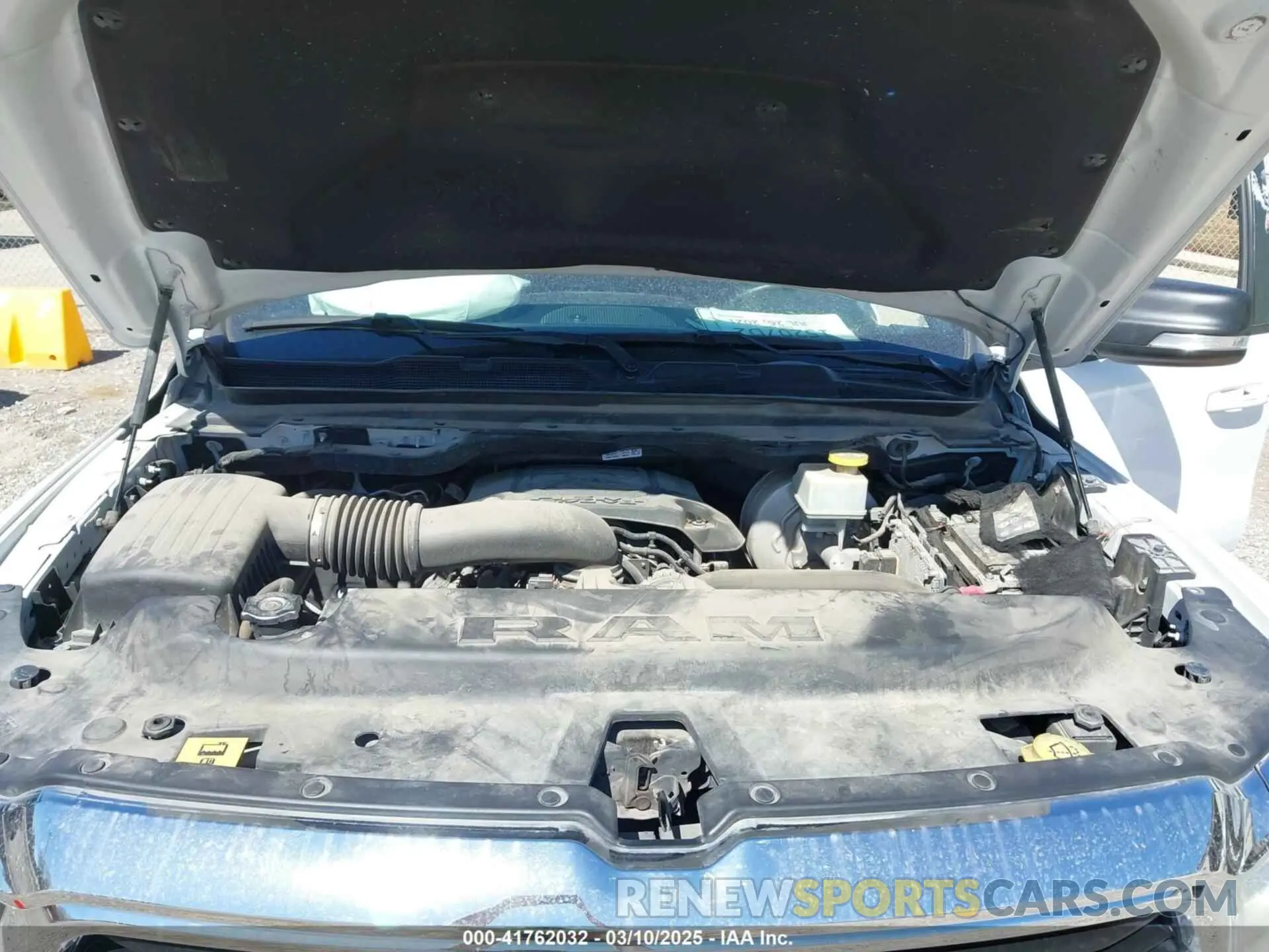 10 Photograph of a damaged car 1C6RREFT4MN708750 RAM 1500 2021