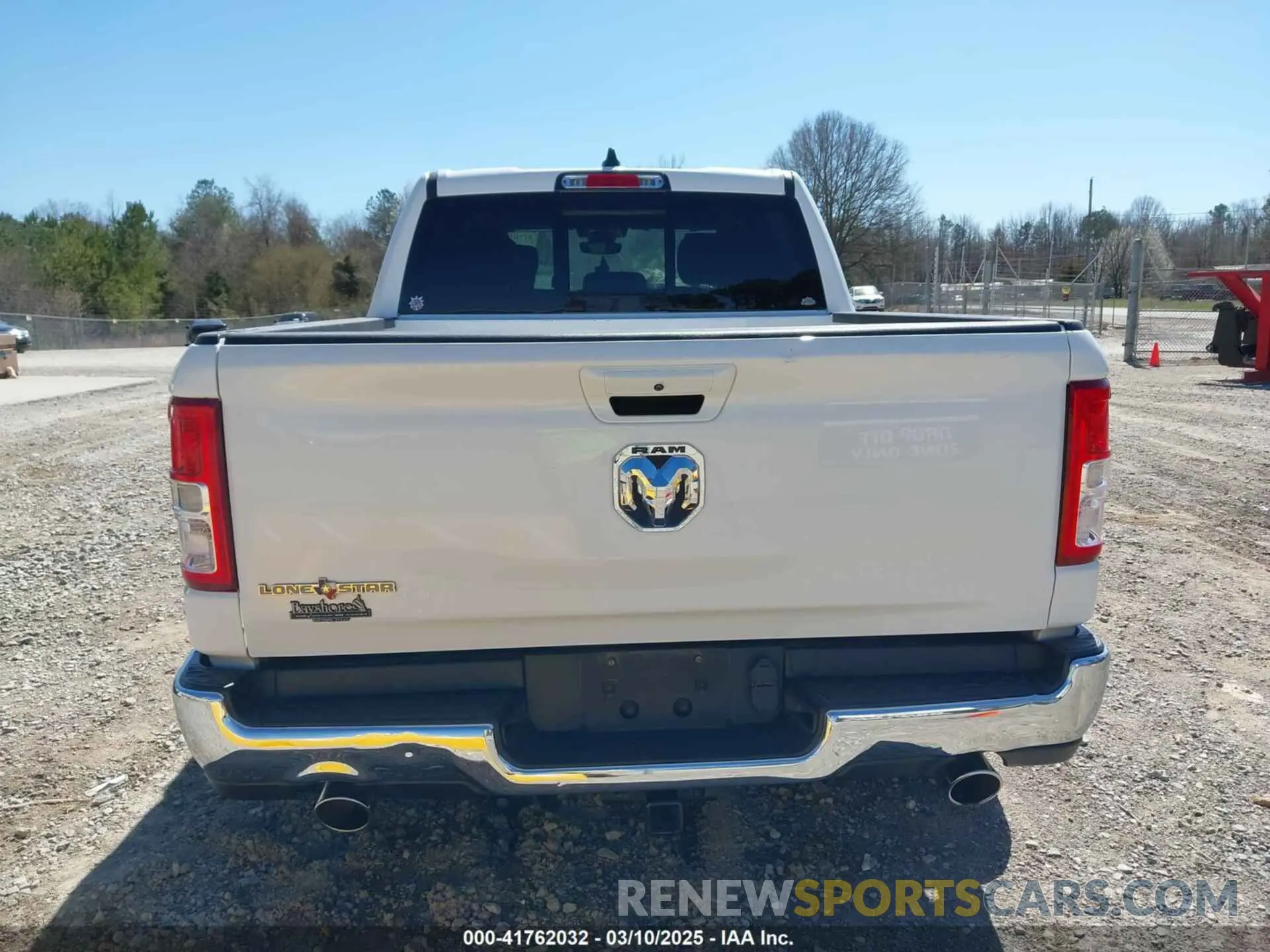 16 Photograph of a damaged car 1C6RREFT4MN708750 RAM 1500 2021