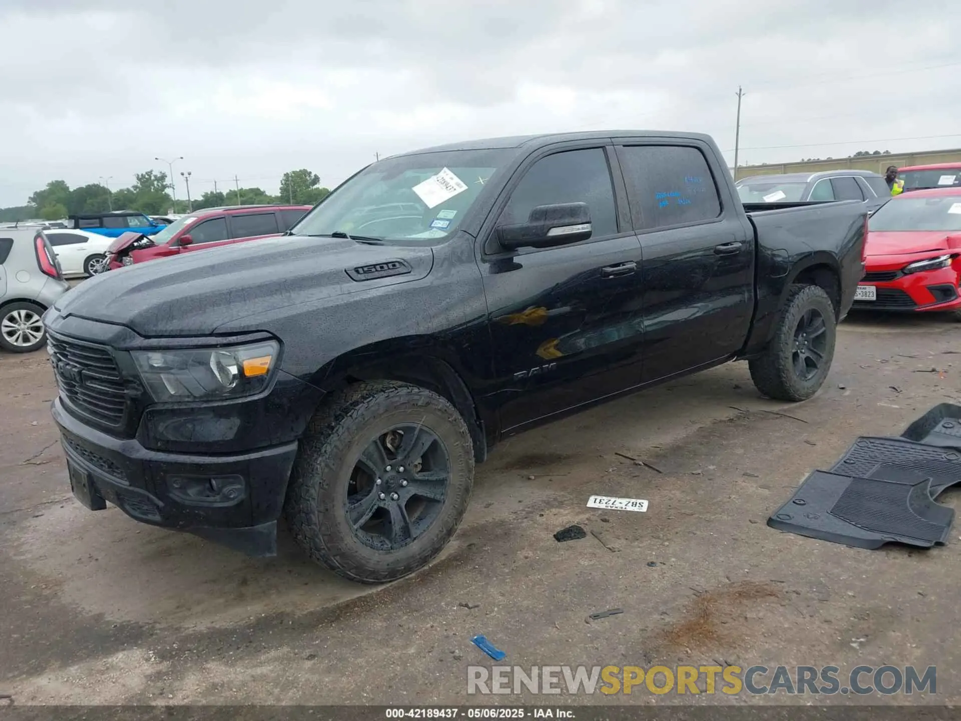 2 Photograph of a damaged car 1C6RREFT6MN709754 RAM 1500 2021