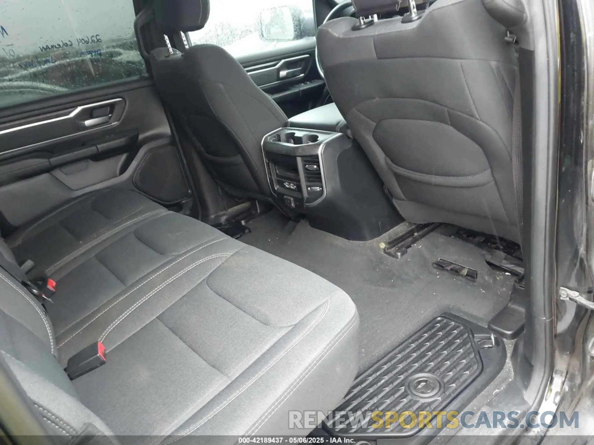 8 Photograph of a damaged car 1C6RREFT6MN709754 RAM 1500 2021